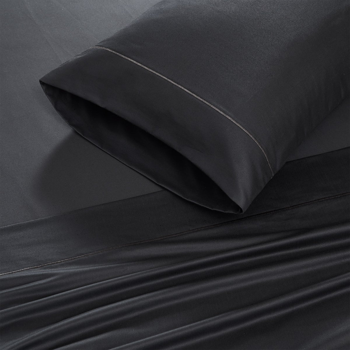 NEW - Highland Park 1000 Thread Count 6-piece Sheet Set, Queen