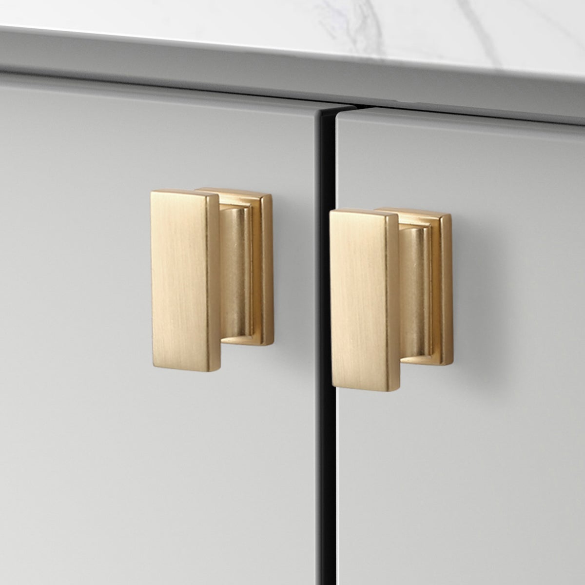 Hexa Series Modern 1.5 in. Rectangular Cabinet Knob from Sapphire Collection - Retail $1.79