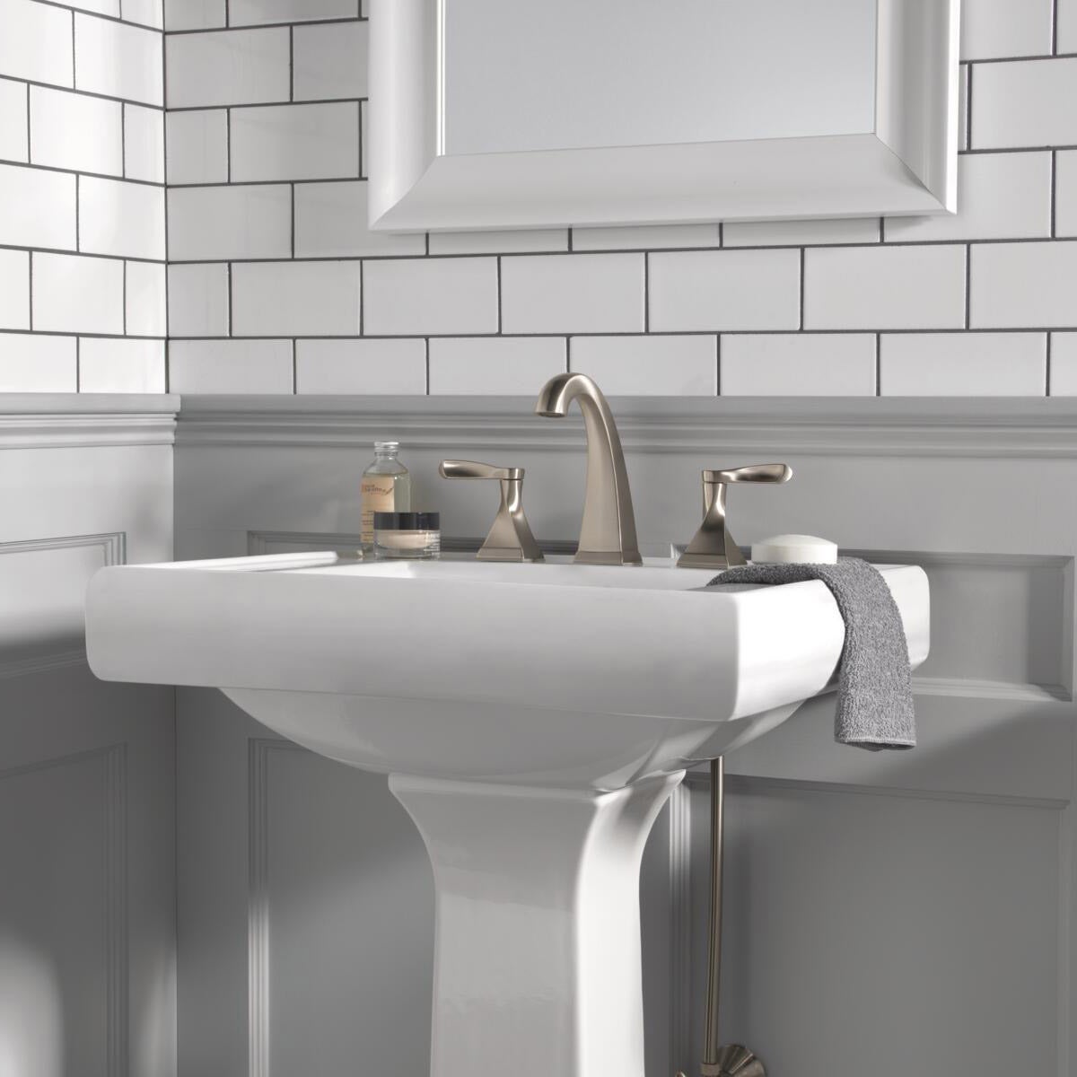 NEW - Delta Kahlo Brushed Nickle Two Handle Widespread Bathroom Faucet - Retail $105