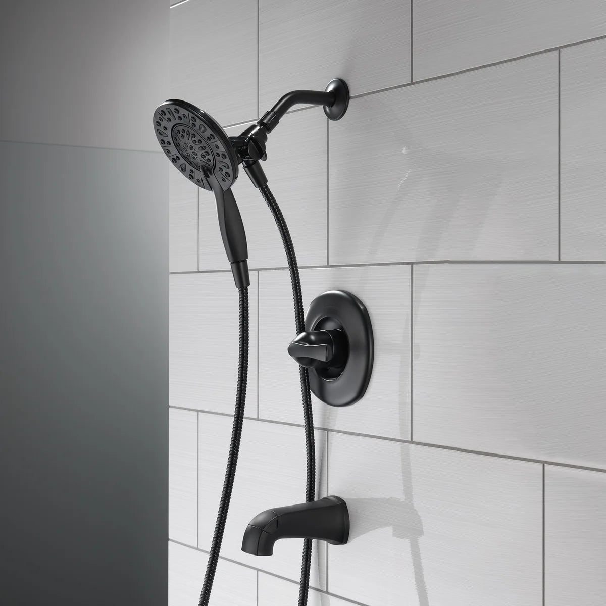 NEW - Delta Larkin Bathtub & Shower Faucet with In2ition Shower Head