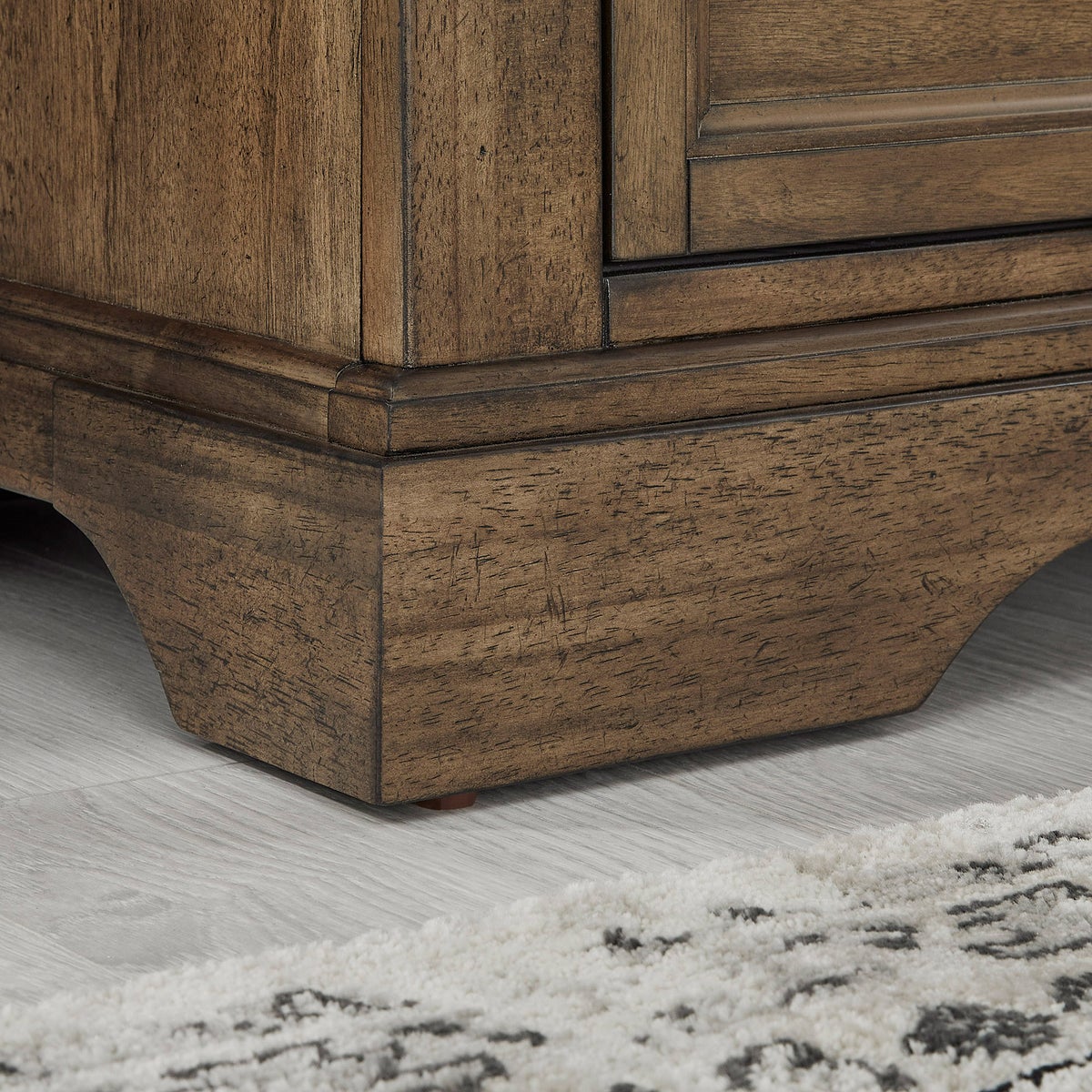 Charleigh 8 Drawer Chest