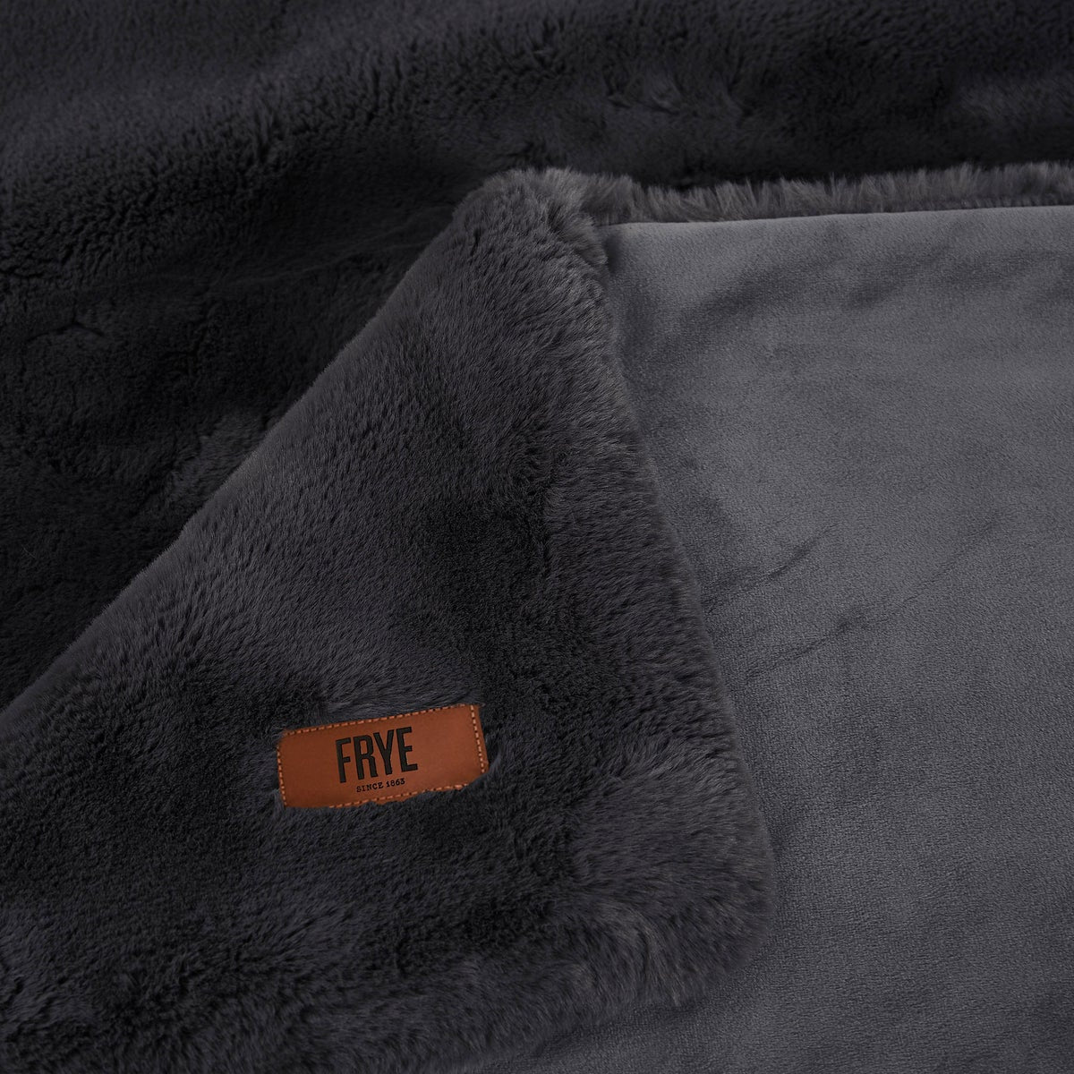 NEW - FRYE Luxe Faux Fur Throw