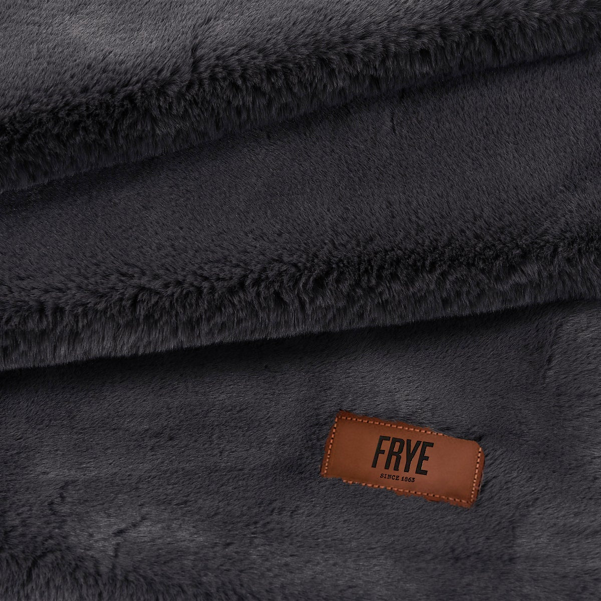 NEW - FRYE Luxe Faux Fur Throw