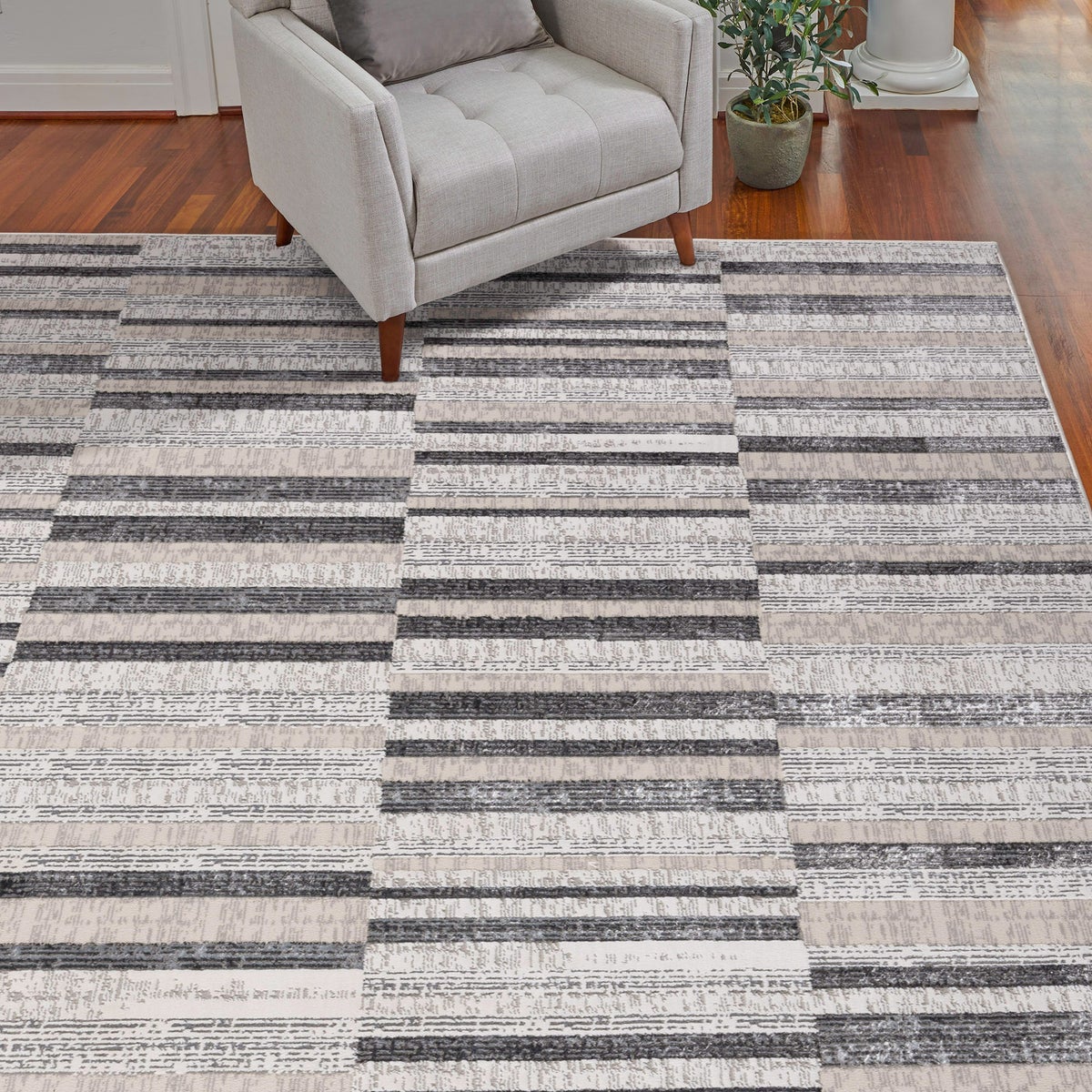 Barmond Area Rug Collection, Dina, Rug Size: 6 ft. 6 in. x 9 ft.