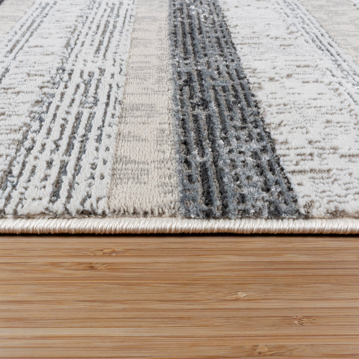 Barmond Area Rug Collection, Dina, Rug Size: 6 ft. 6 in. x 9 ft.