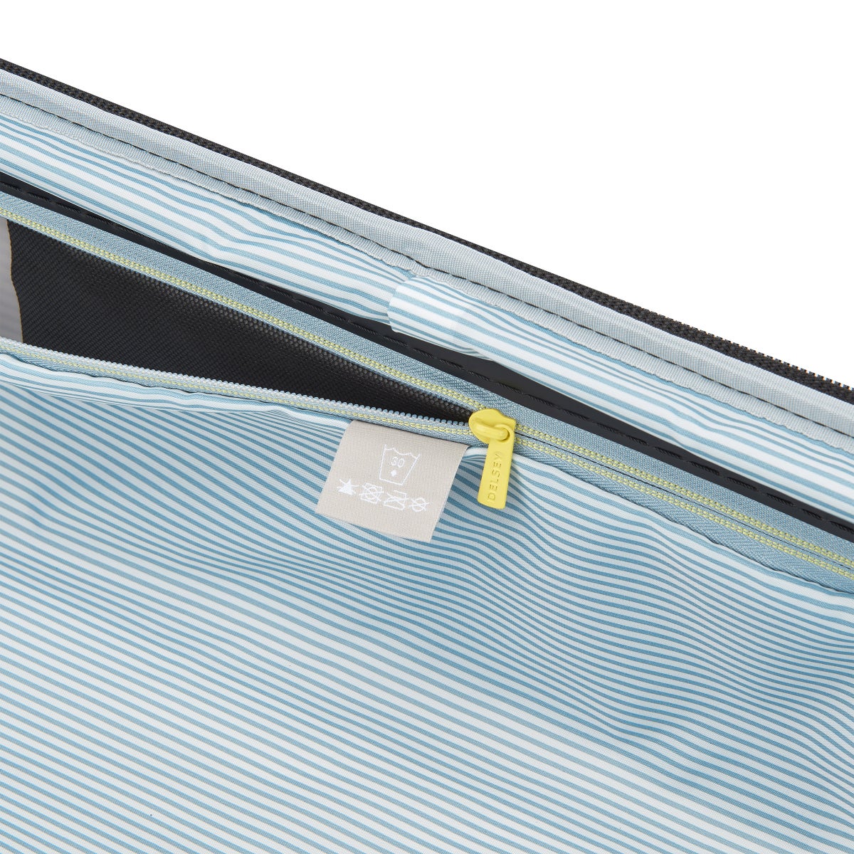NEW - Delsey Paris Accelerate 2-piece Hardside Spinner Luggage Set