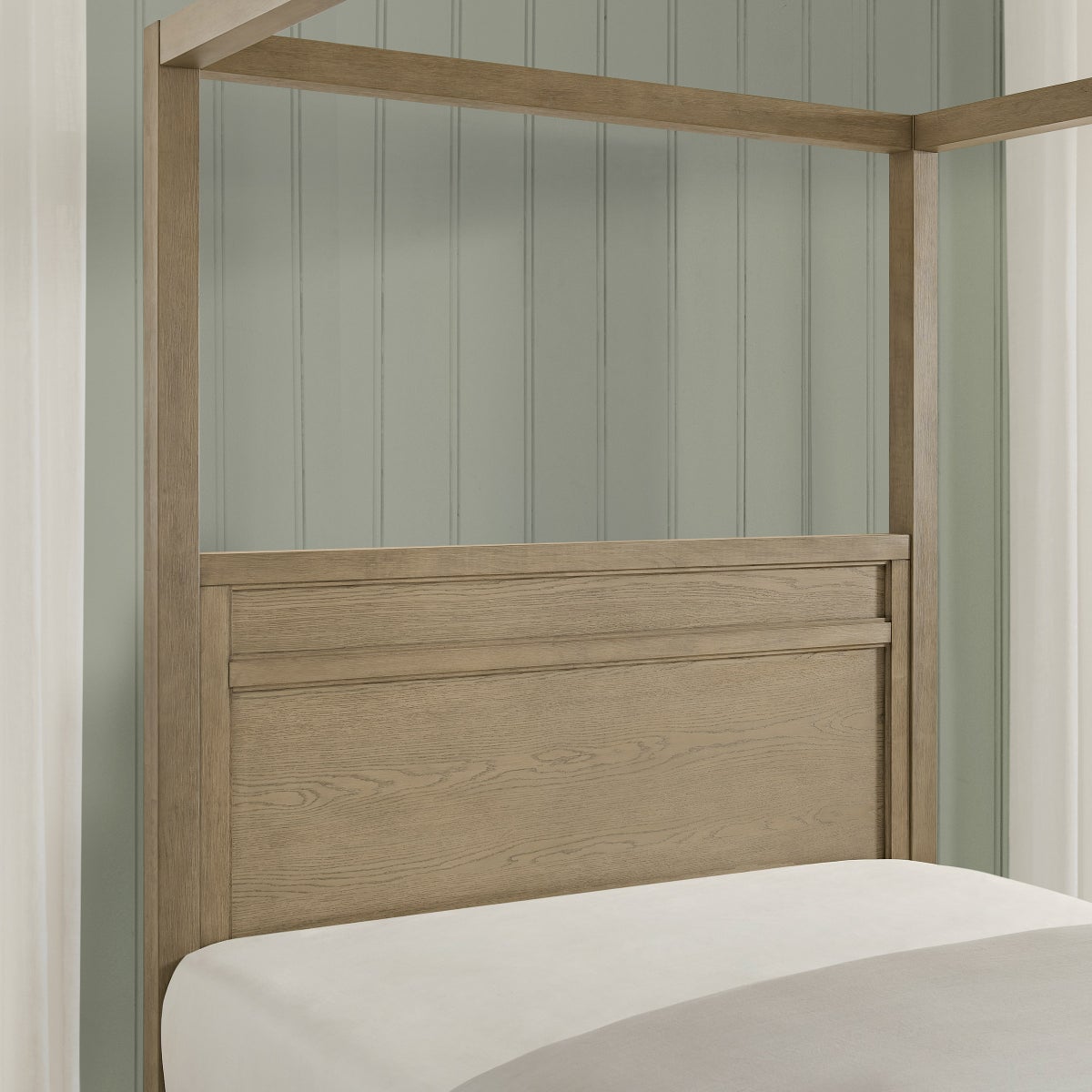Oaklynn Canopy King Bed