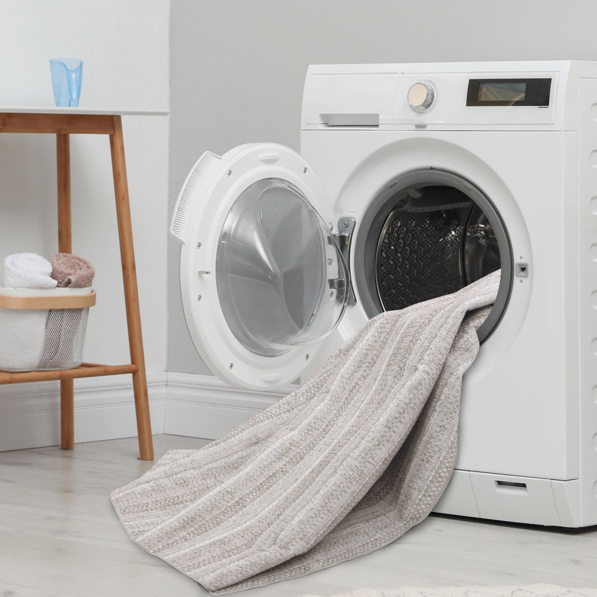 Wyatt & Ash 3' x 5' Washable Indoor Area Rug, Oakley - Retail $50