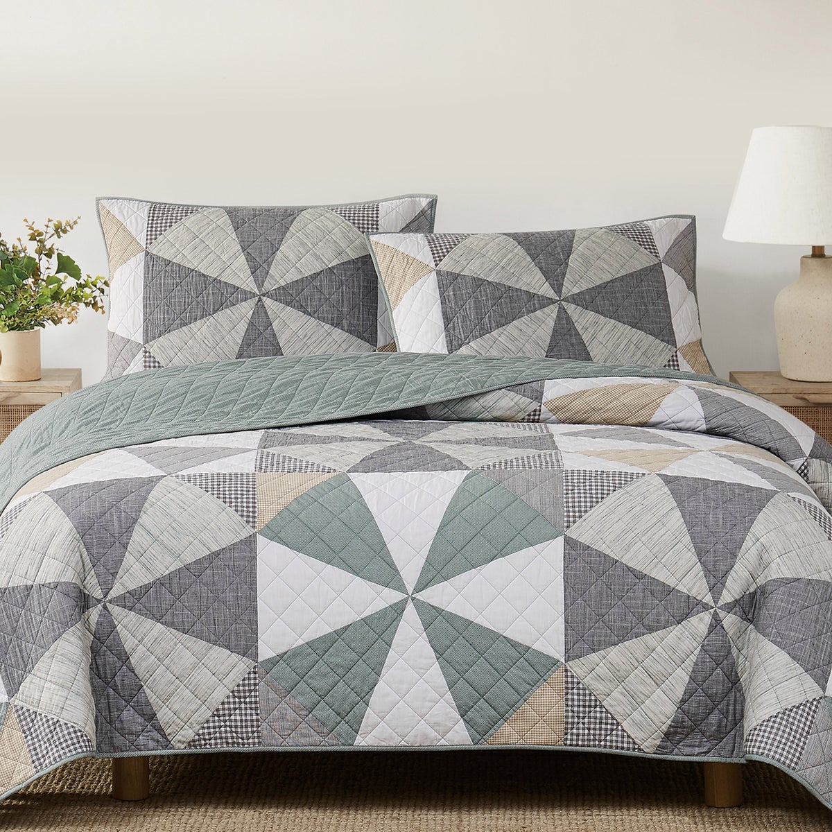 Origami KING Pieced Prairie Patchwork 3-piece Quilt Set