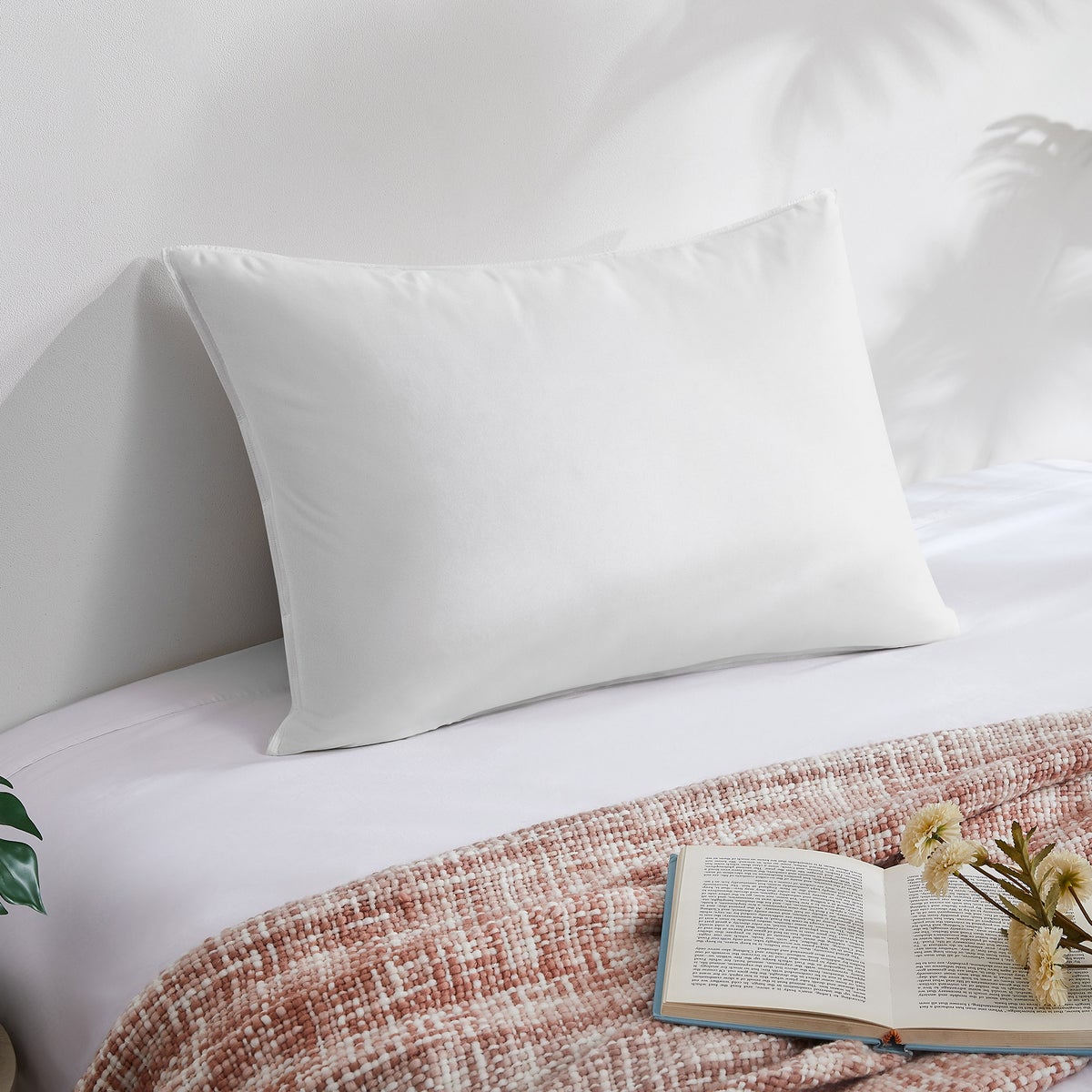 Stearns and Foster, KING Luxurious 800 Fill Power White Goose Down Pillow
