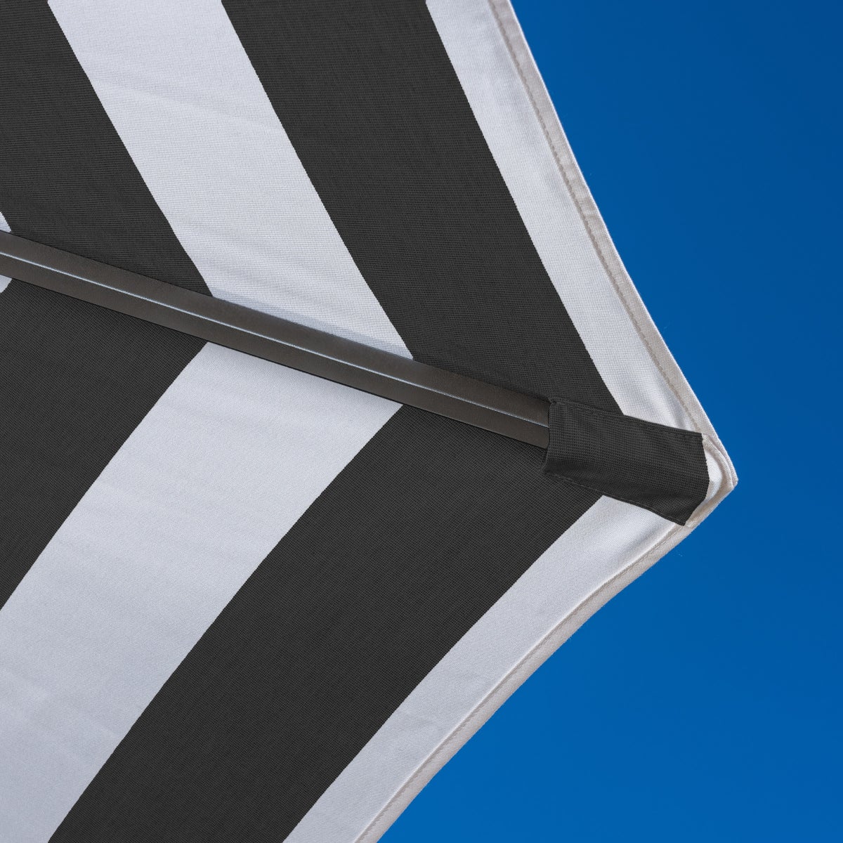 SunVilla 10' Auto-Tilt Market Umbrella, Black & White