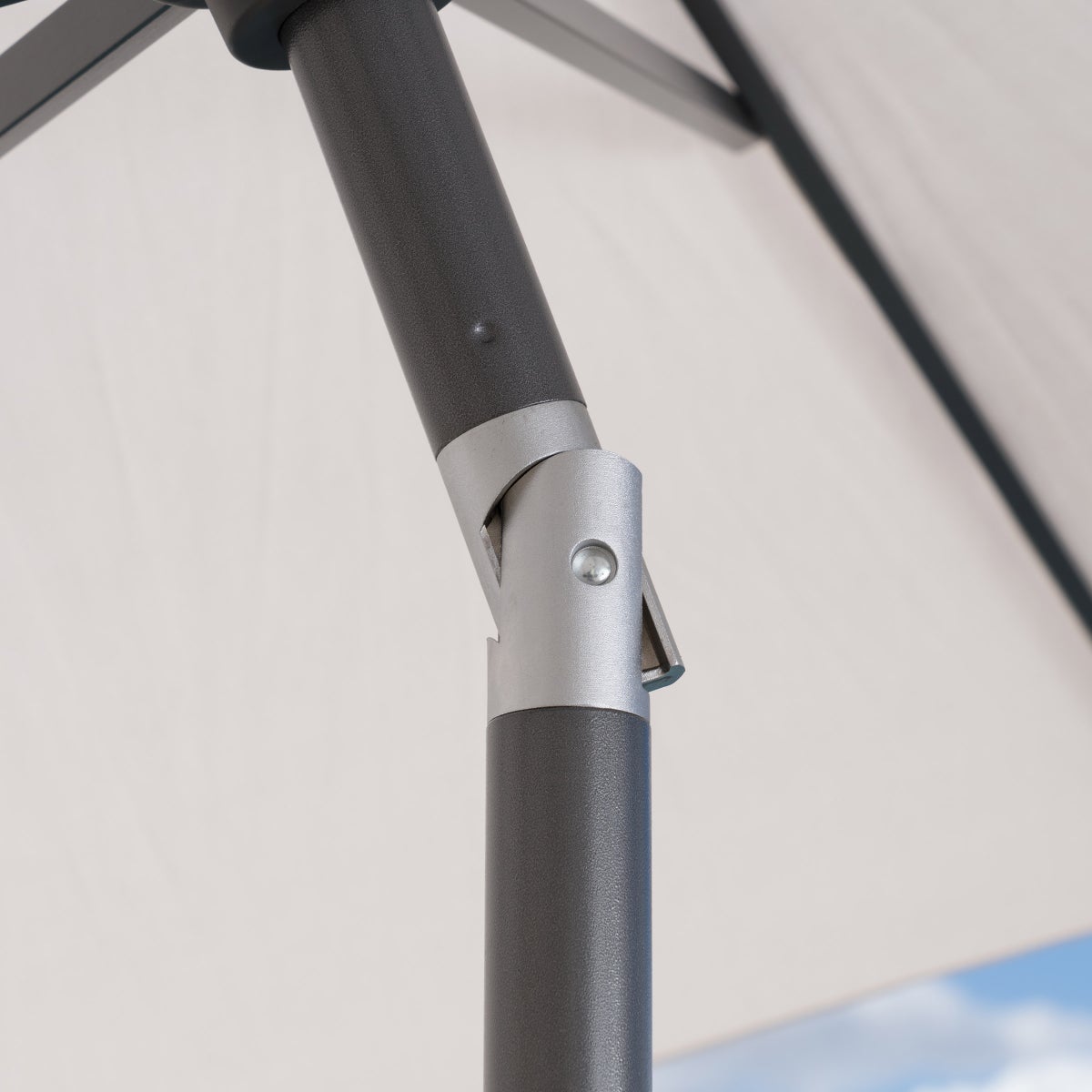 SunVilla 10' Auto-Tilt Market Umbrella In Cream