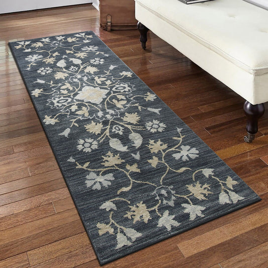 Everest Runner, 2' 6" x 8'