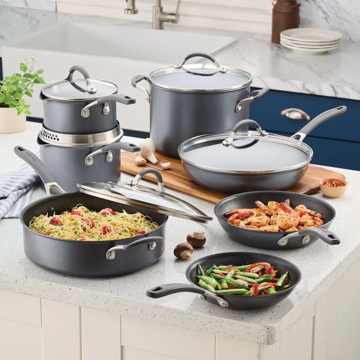 Circulon A1 Series with ScratchDefense Cookware Set, 12 Piece, Graphite - Retail $250