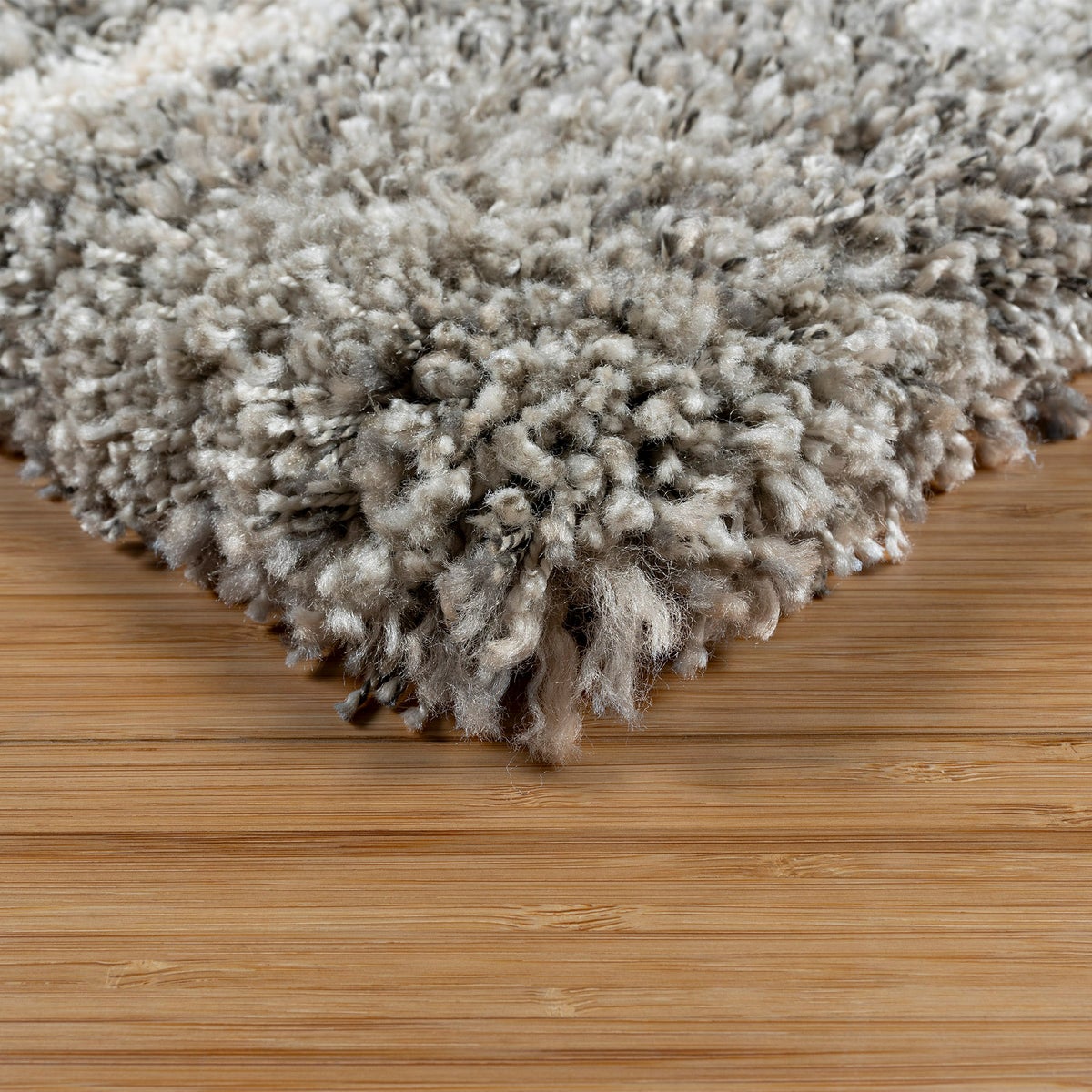 Thomasville Marketplace Luxury Shag Rug Collection, Meara, 6’6” x 9’6”