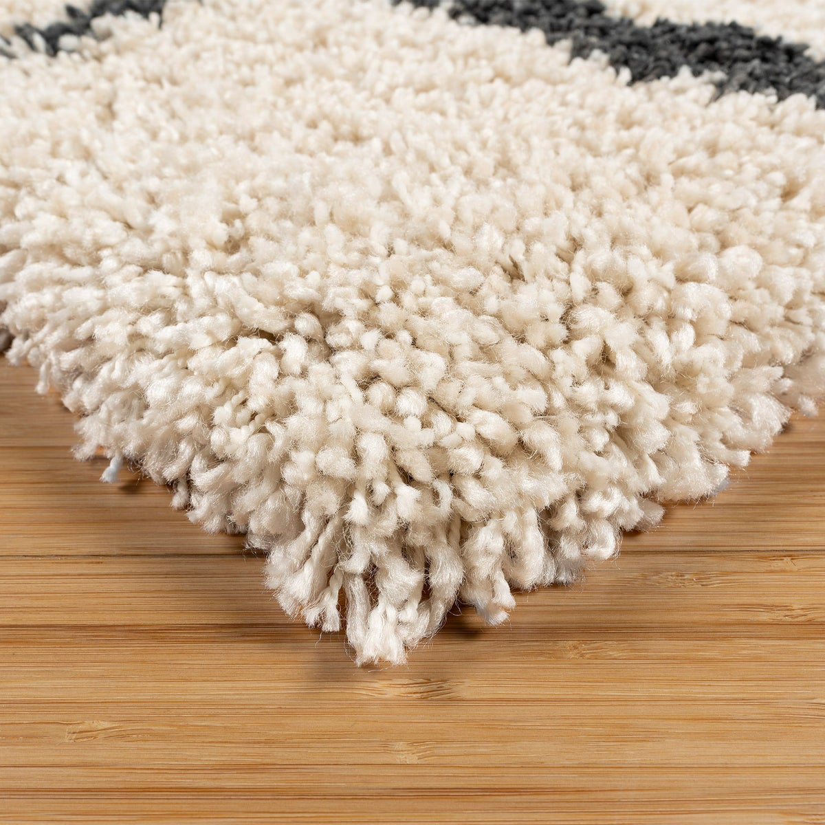 Thomasville Marketplace Luxury Shag Rug Collection, Meara, Rug Size: 7 ft. 10 in. by 10 ft.