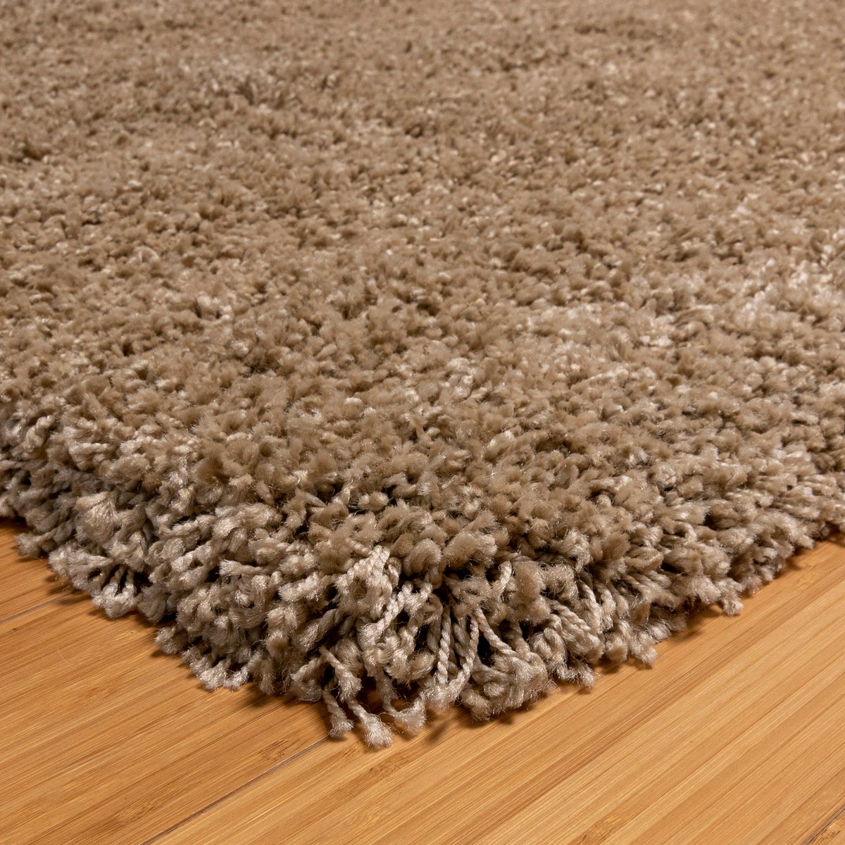 Thomasville Marketplace Luxury Shag Rug Collection, 5’3” x 7’5”