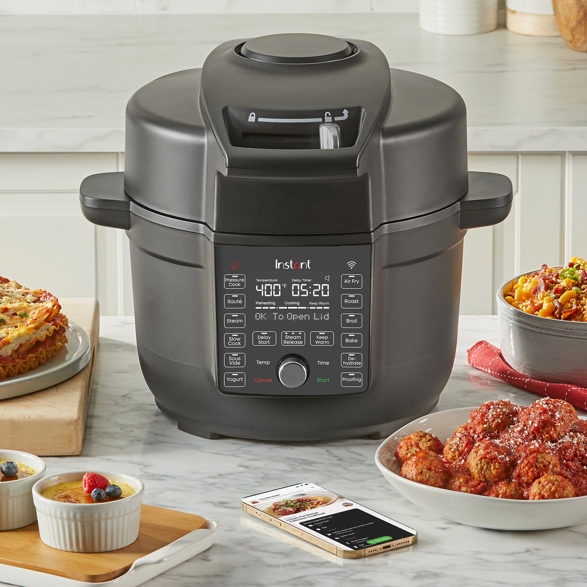 NEW - Instant Pot Duo Crisp 6.5QT Ultimate Lid WiFi Multi-Cooker and Air Fryer