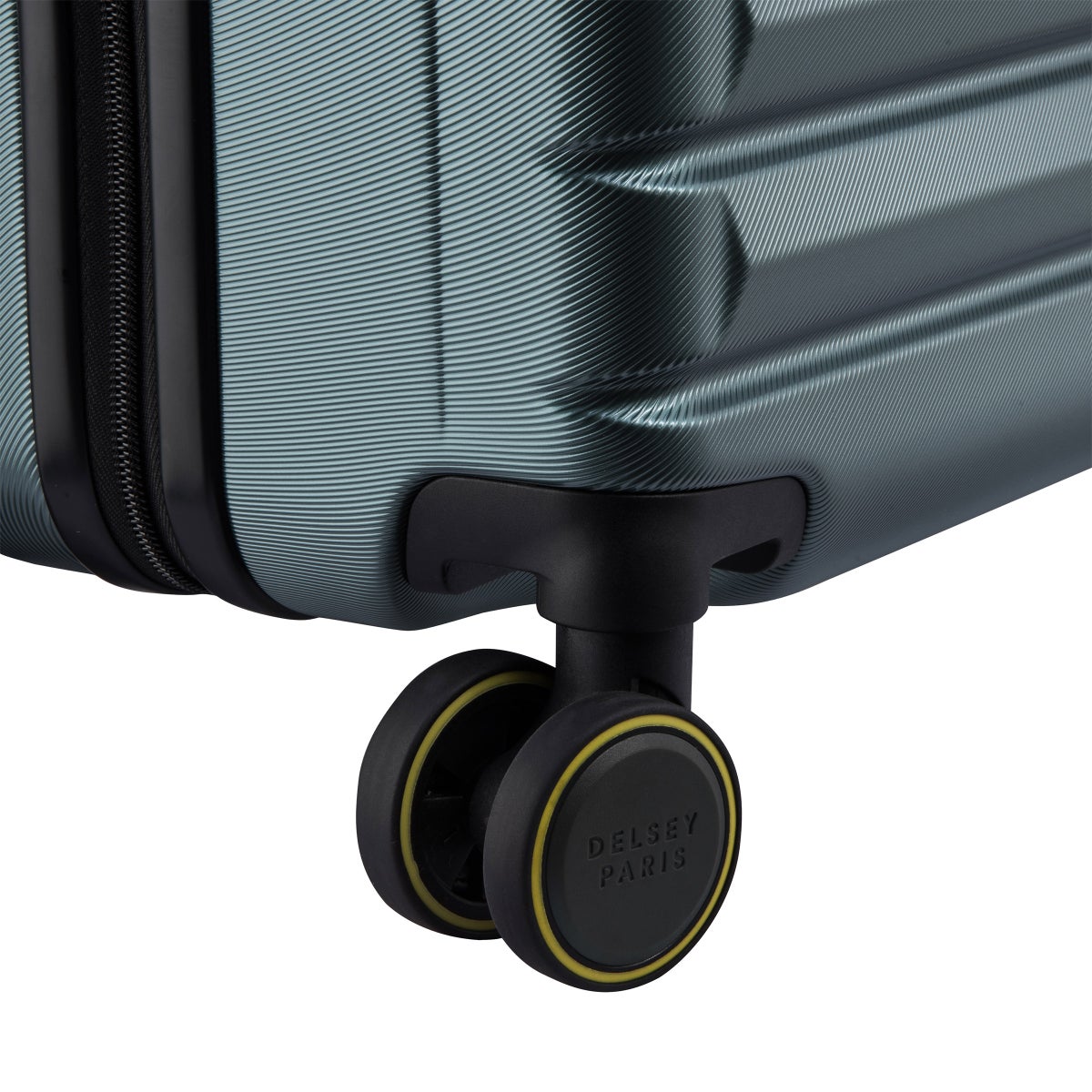 Delsey Paris Helium Edge Green 2-piece Hardside Luggage Set