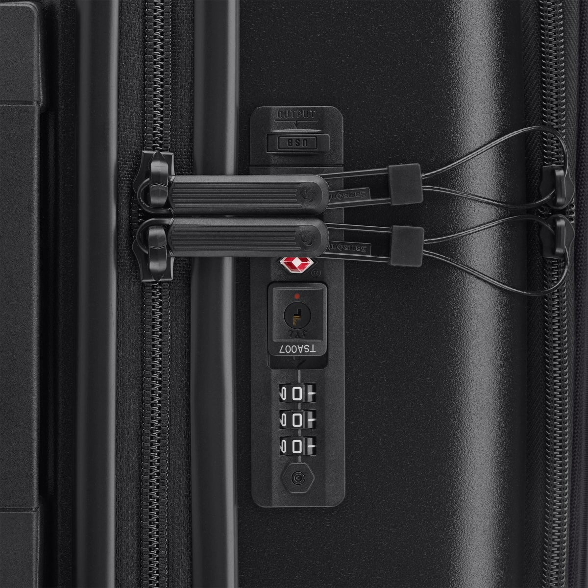 NEW - Samsonite Variate Spinner Carry-on