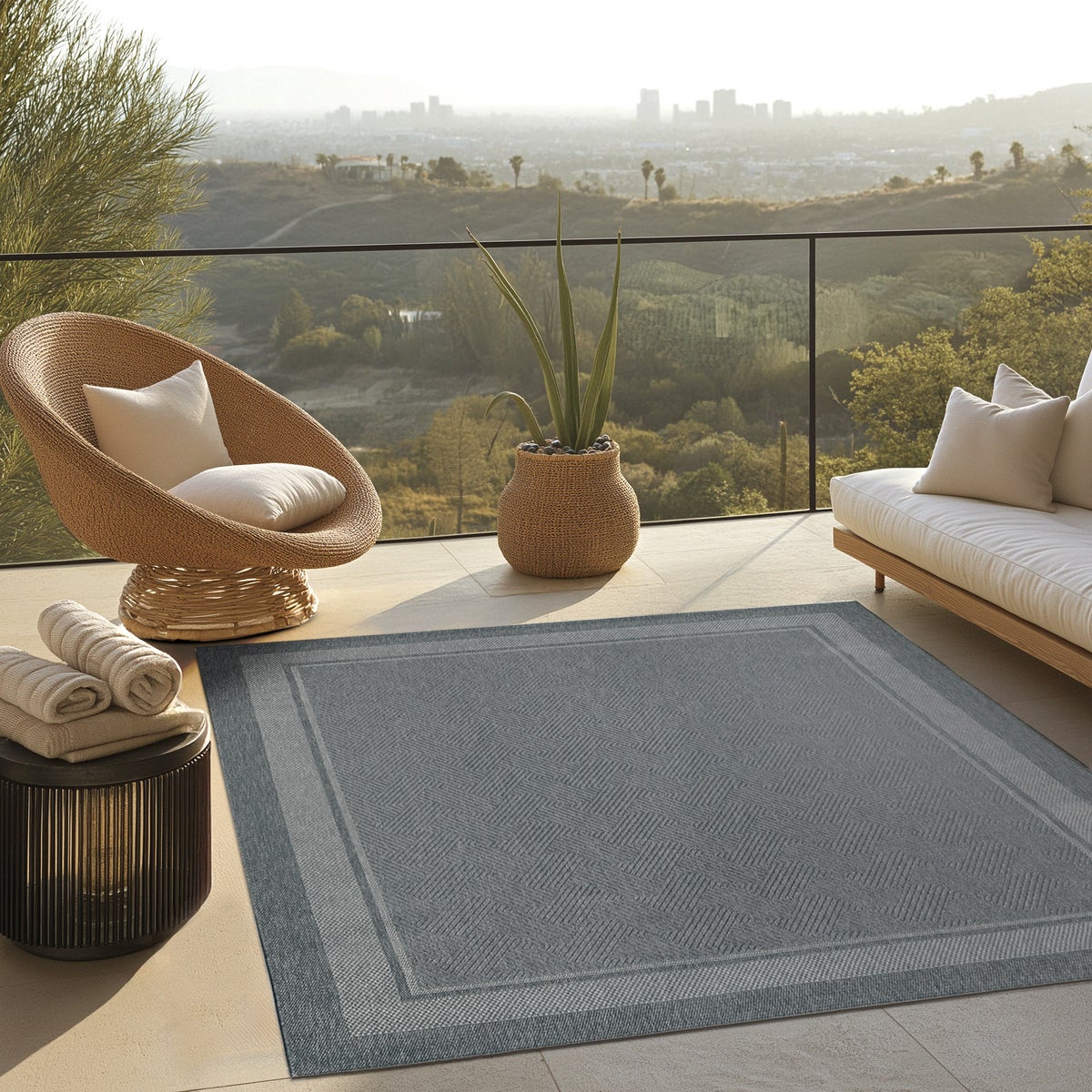 Ravenna Indoor/Outdoor Rug, Geo Border Silver, Rug Size: 6 ft. 6 in. by 9 ft. 6 in.