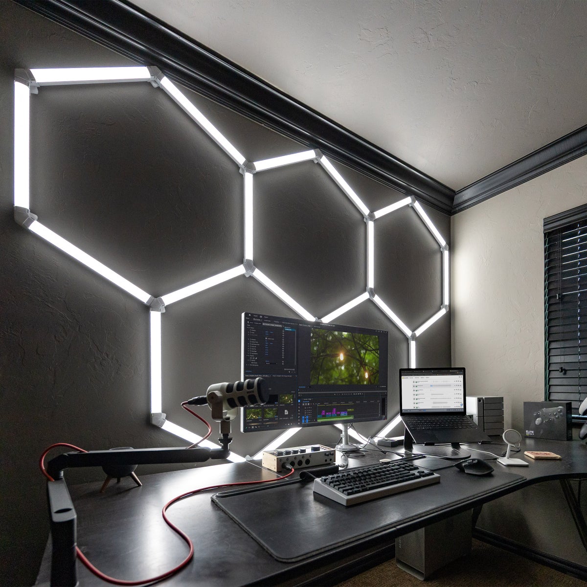 Enbrighten UltraBrite Hex Lights