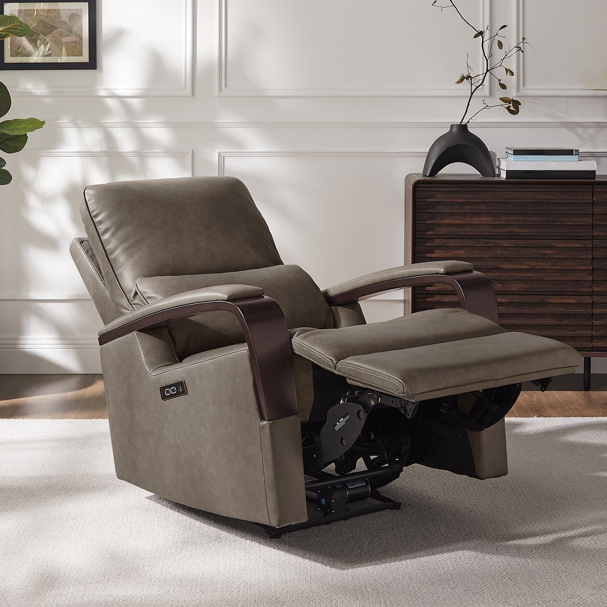 Shayne Leather Power Recliner with Power Headrest