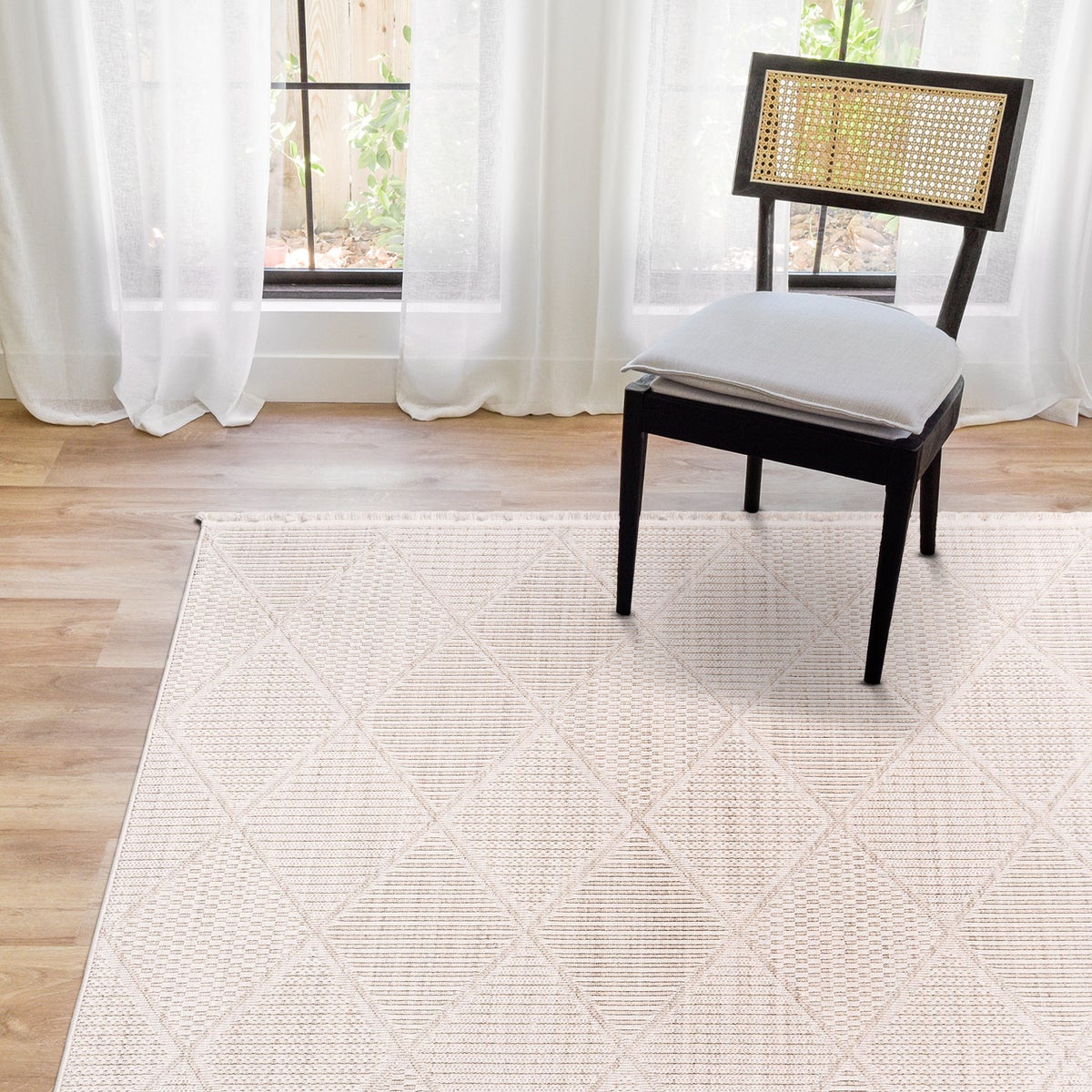 Serenity Area Rug Collection, Rassa Cream, Rug Size: 6 ft. 6 in. by 9 ft.