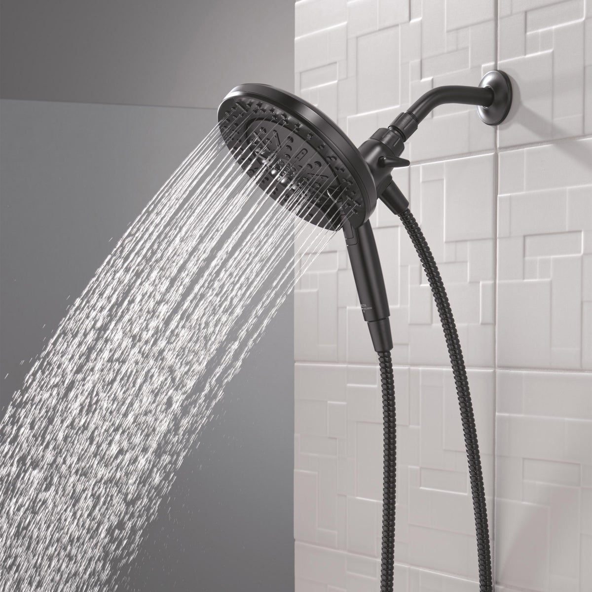 NEW - Delta 6-setting In2ition Hand Shower With ProClean In Matte Black
