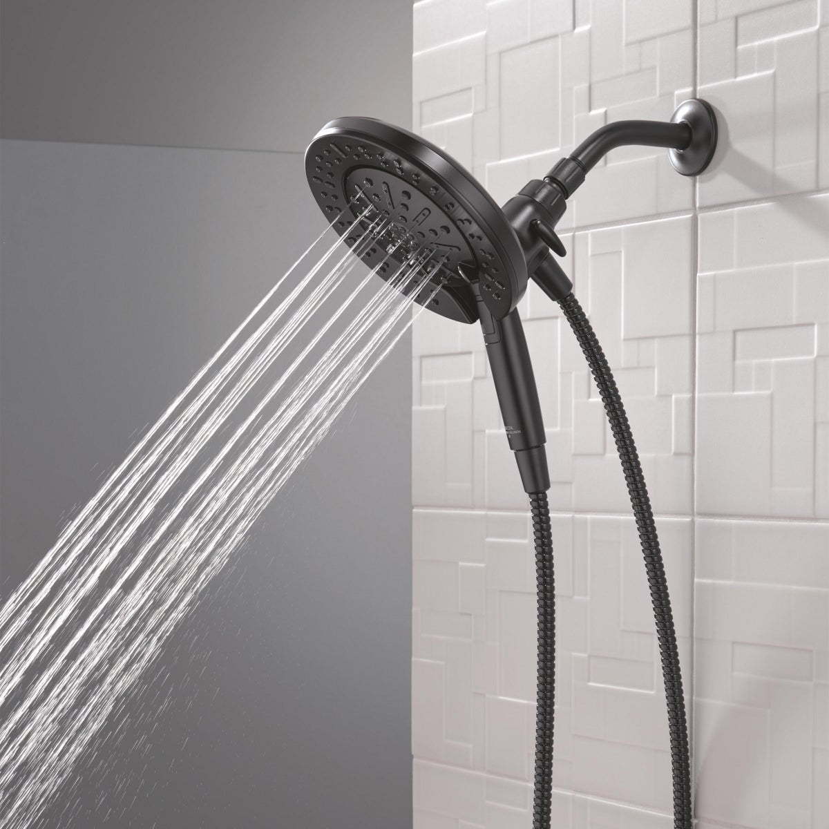NEW - Delta 6-setting In2ition Hand Shower With ProClean In Matte Black