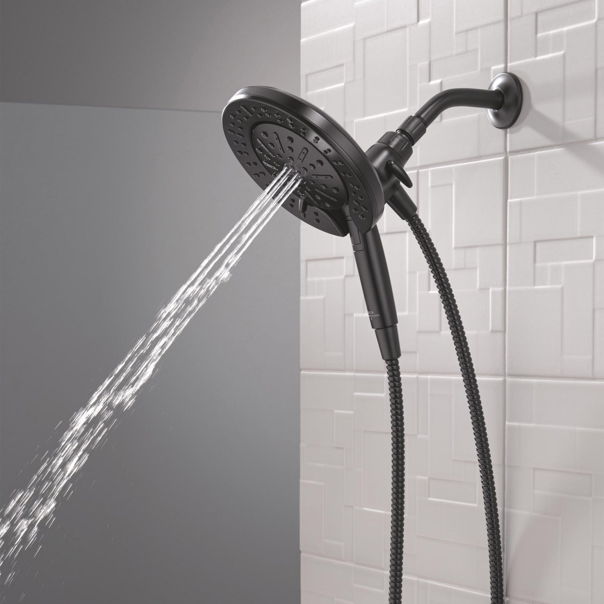 NEW - Delta 6-setting In2ition Hand Shower With ProClean In Matte Black