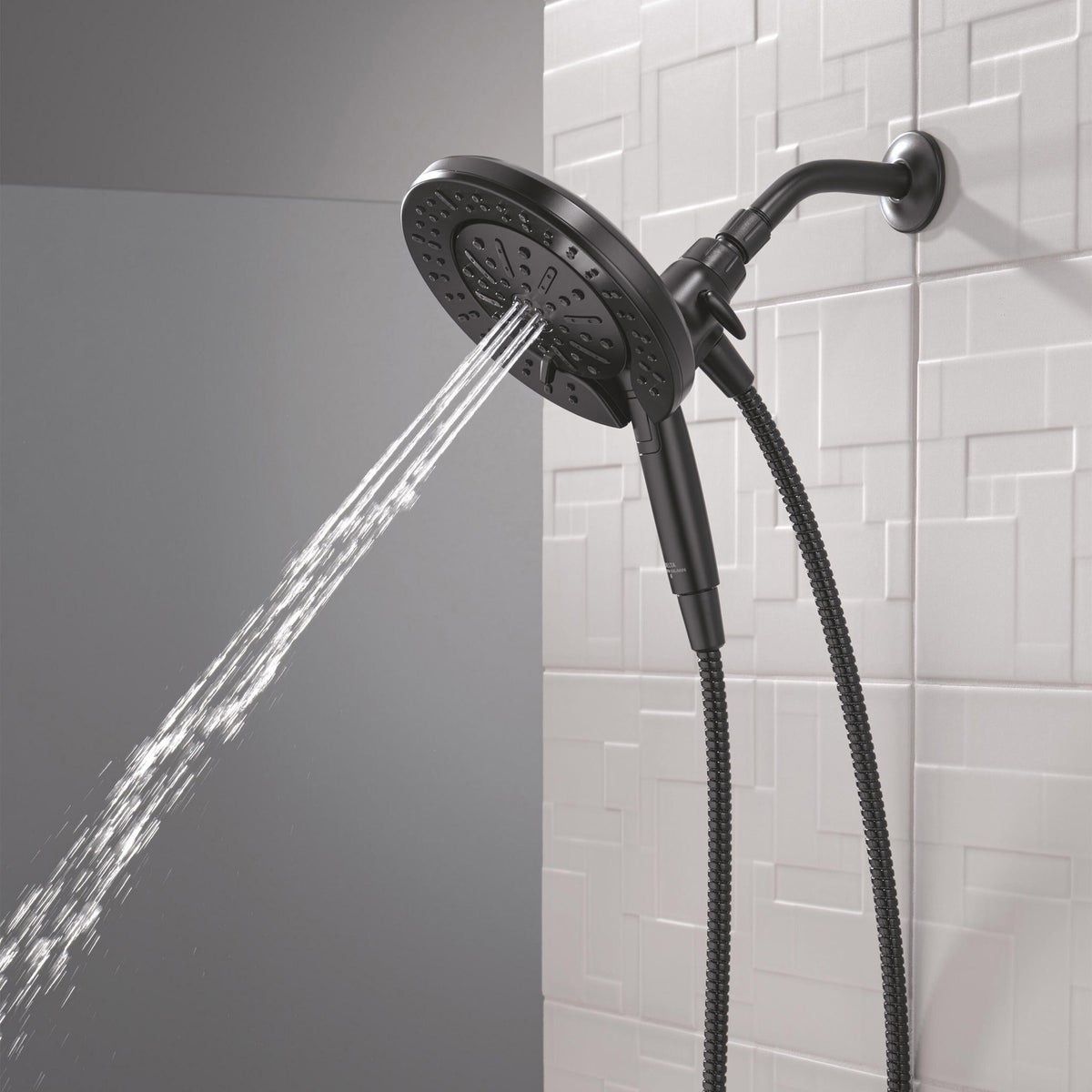Delta 6-Black setting In2ition Hand Shower With ProClean