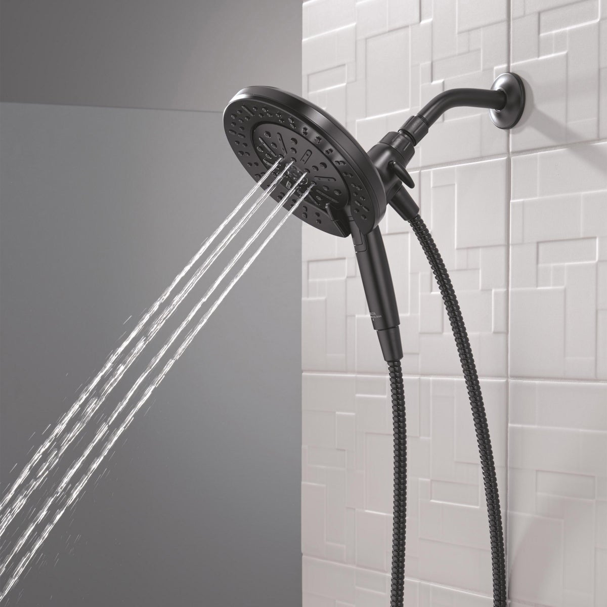 NEW - Delta 6-setting In2ition Hand Shower With ProClean In Matte Black