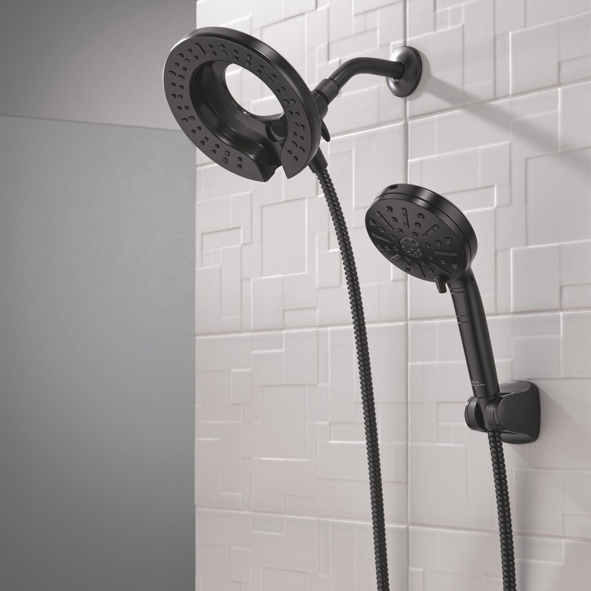 Delta 6-Black setting In2ition Hand Shower With ProClean