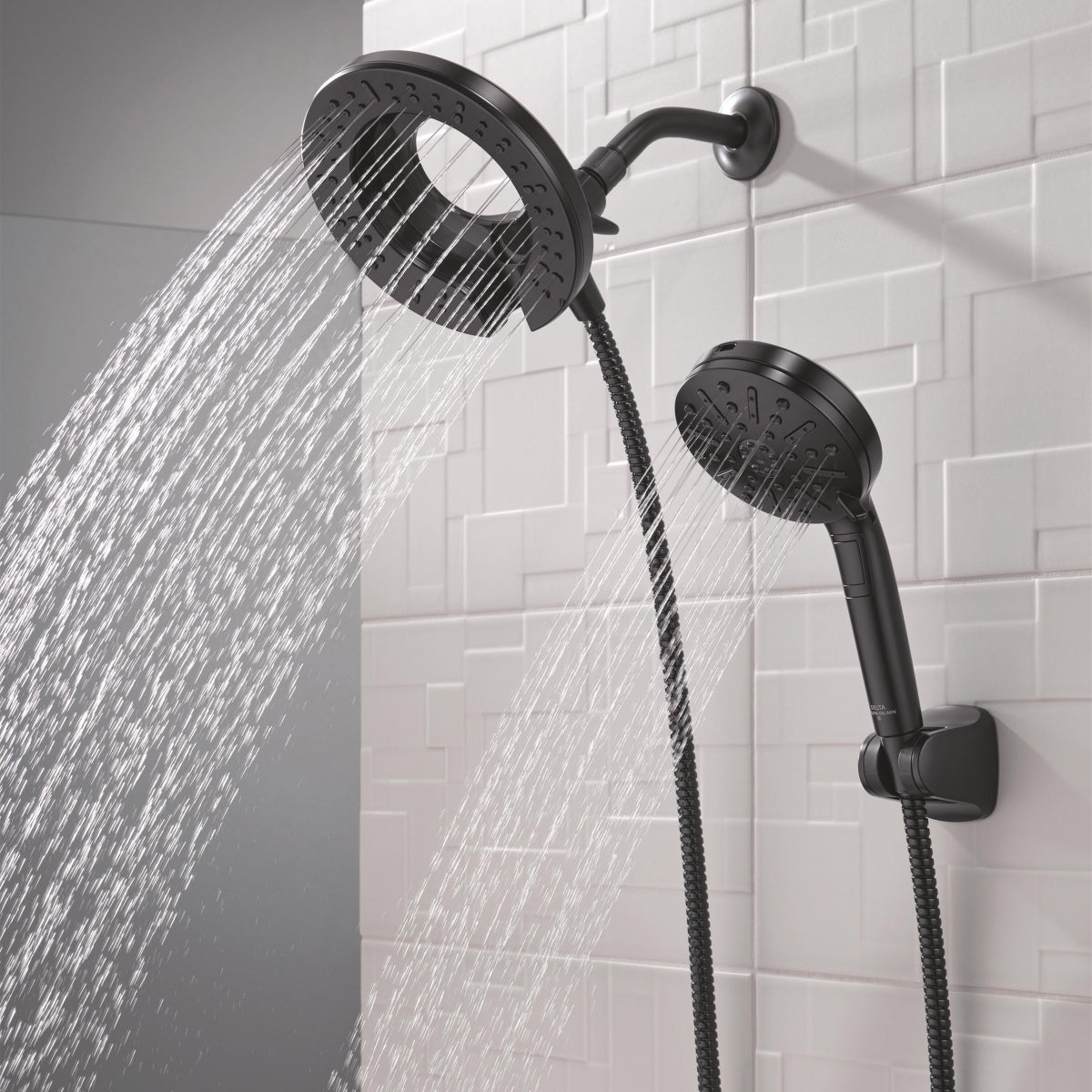 NEW - Delta 6-setting In2ition Hand Shower With ProClean In Matte Black