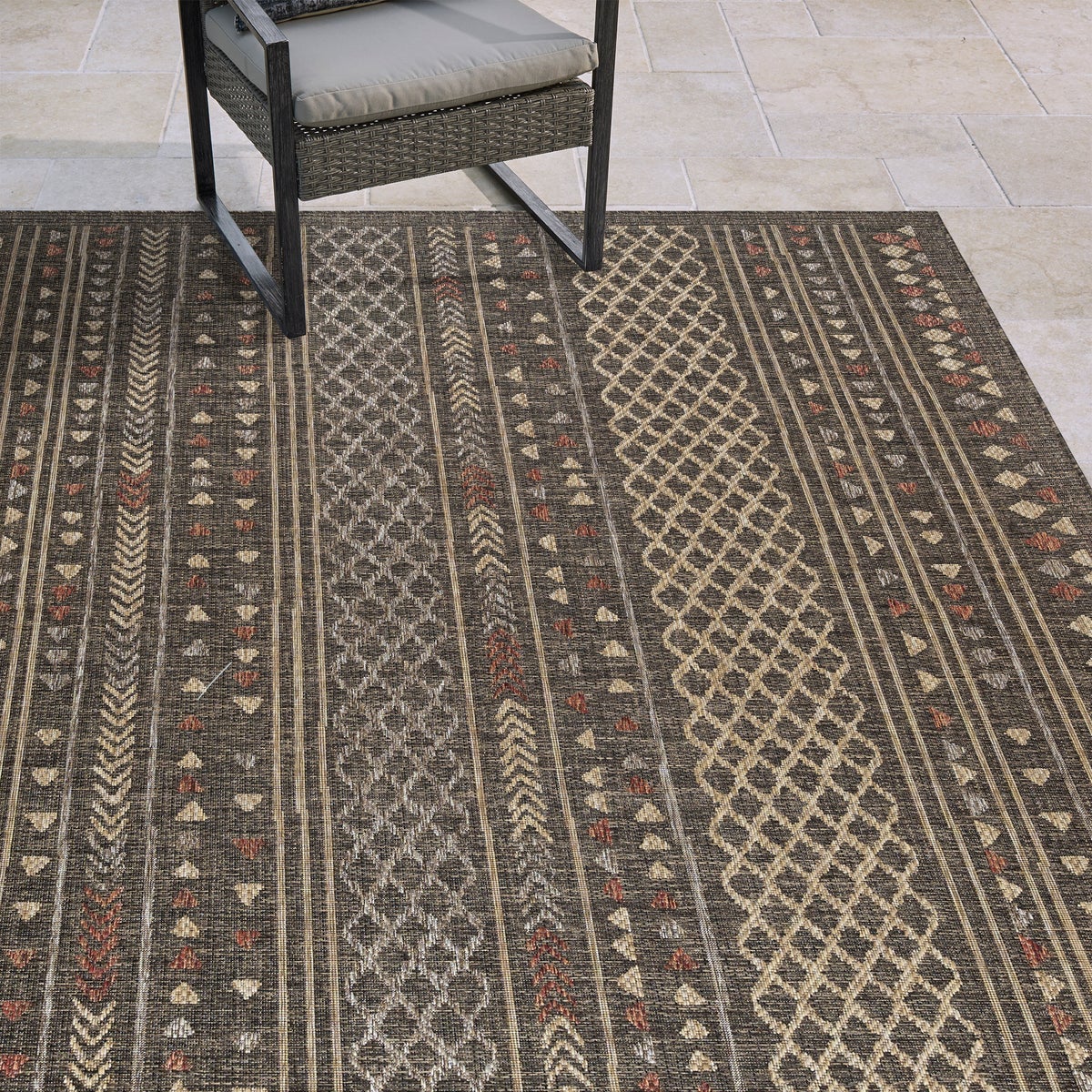 Airen Indoor/Outdoor Rug Collection, Lenore, Rug Size: 5 ft. 3 in. by 7 ft.