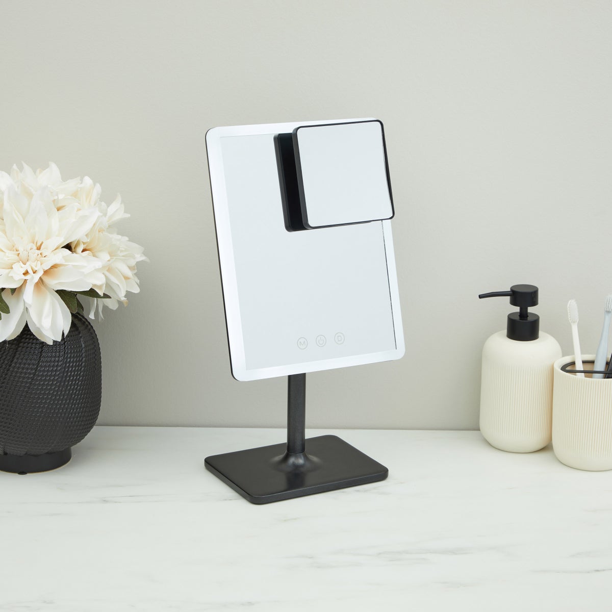 GloTech Calypso Adjustable LED Rechargeable Mirror