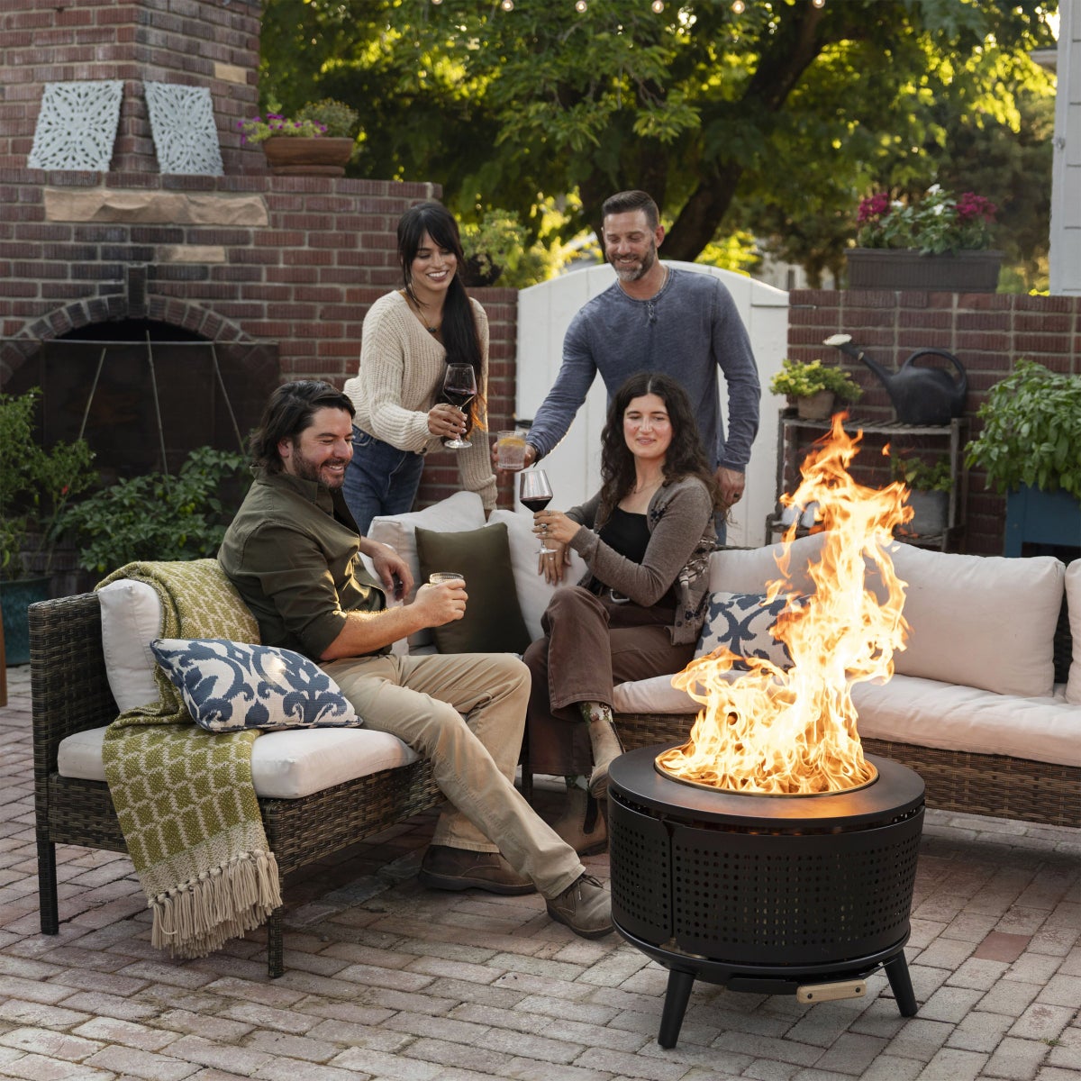 NEW - TIKI Brand 25 Inch Celebration Smokeless Fire Pit