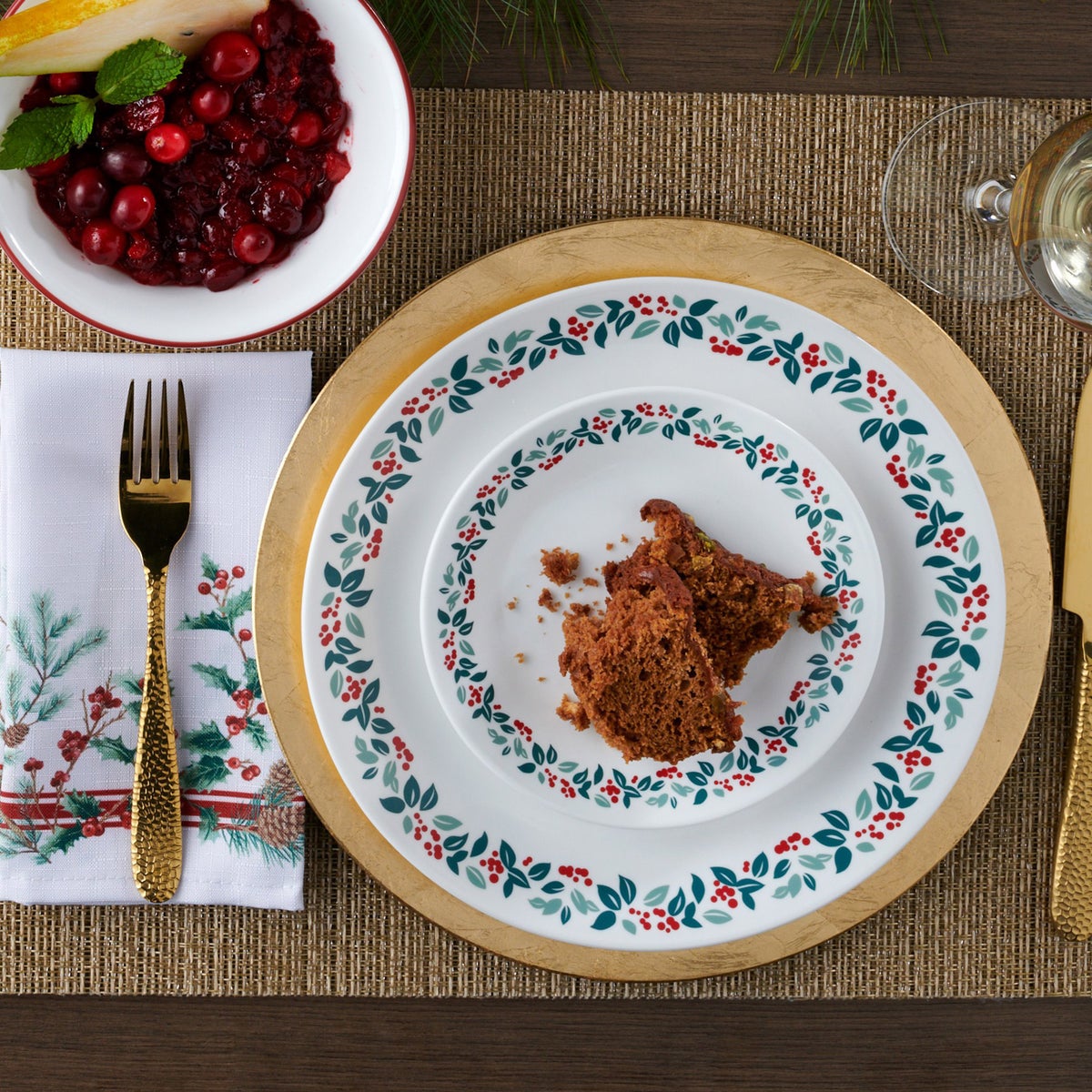 Corelle Winter Berries 20-piece Dinnerware Set