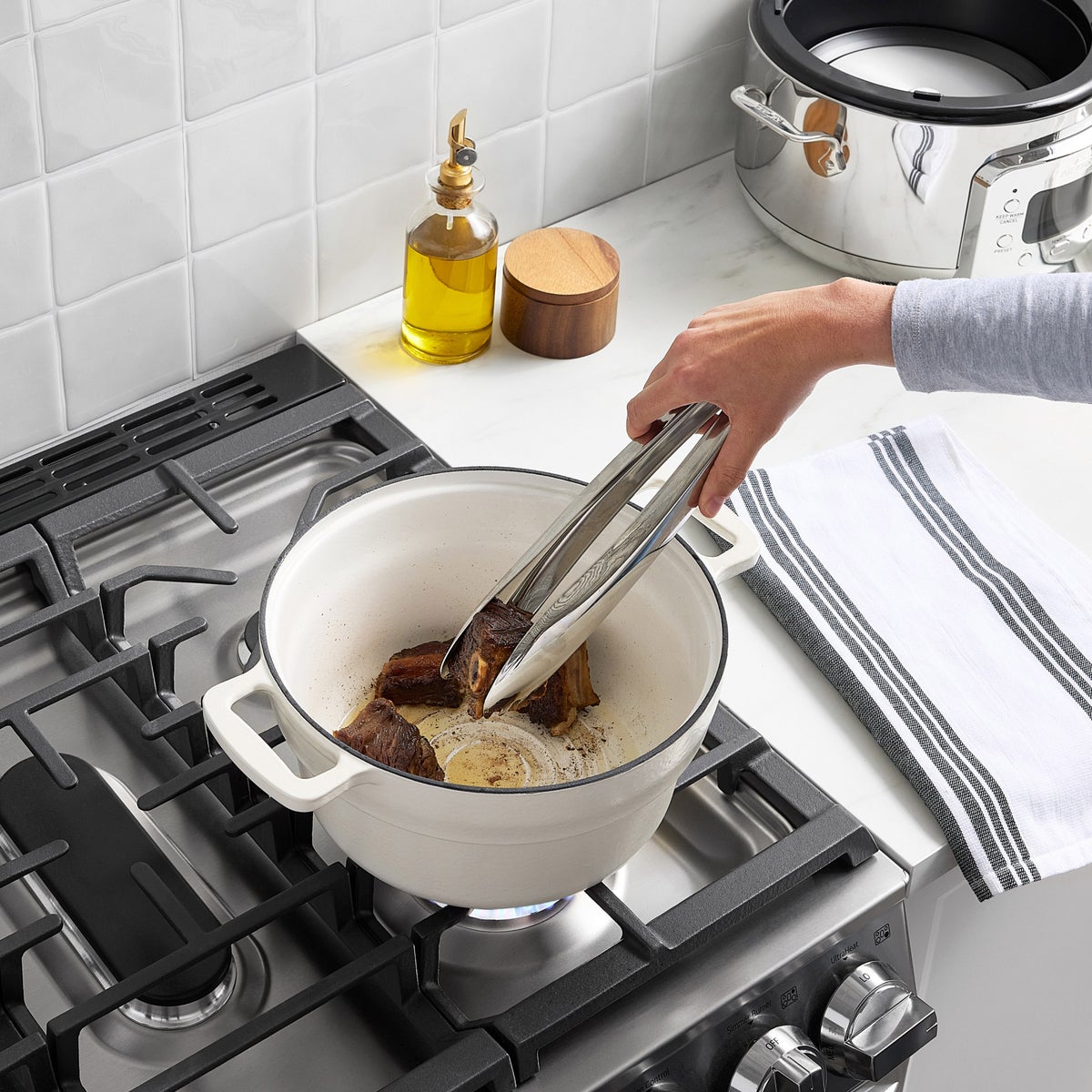 NEW - All-Clad 6-in-1 Digital Slow Cooker with Cast Iron Pot, 5 Quart