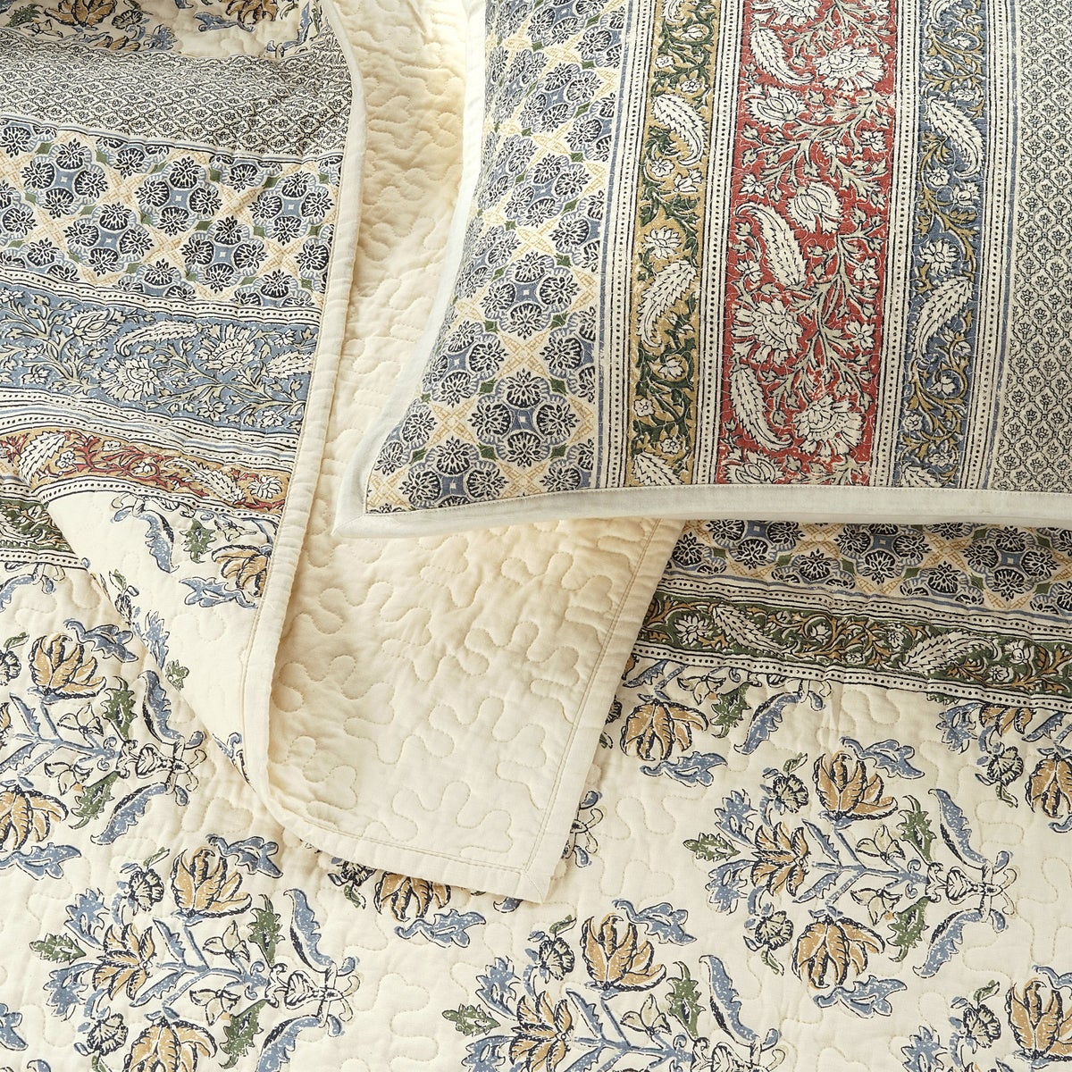 The Linen Closet Mahalia 3-piece Quilt Set, (FULL/QUEEN)