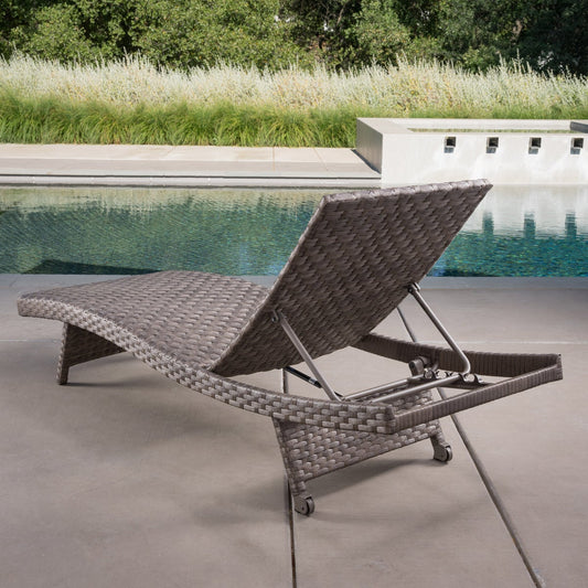 SunVilla Julia Woven Chaise Lounge