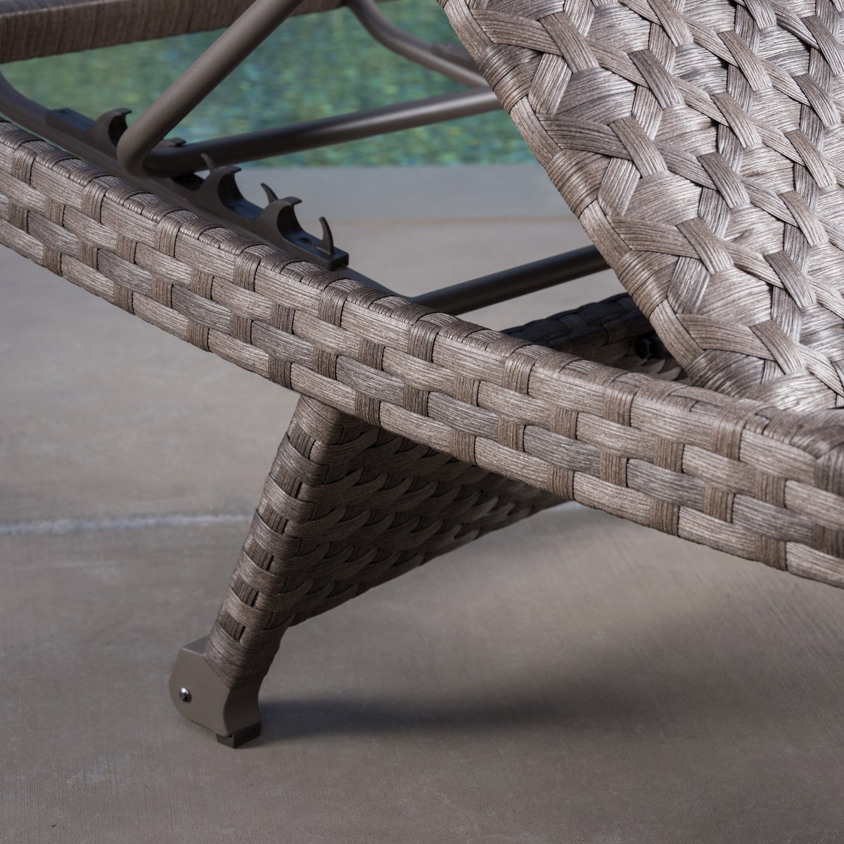 SunVilla Julia Woven Chaise Lounge