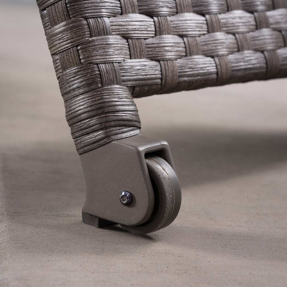 SunVilla Julia Woven Chaise Lounge