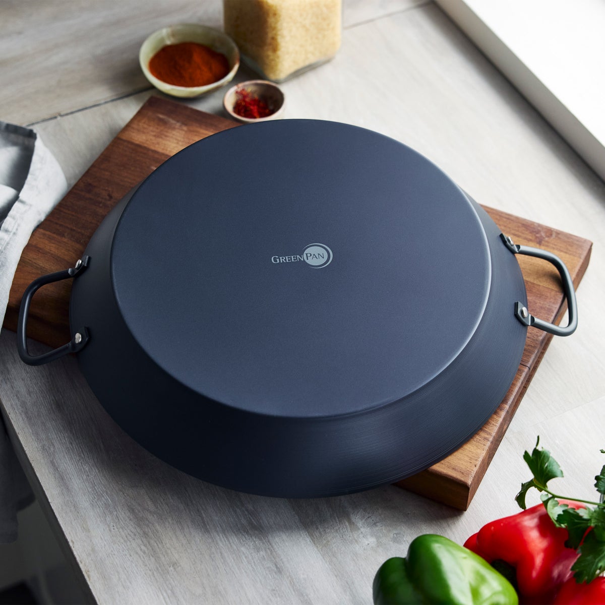 NEW - GreenPan 15” Pre-seasoned Carbon Steel Paella Pan