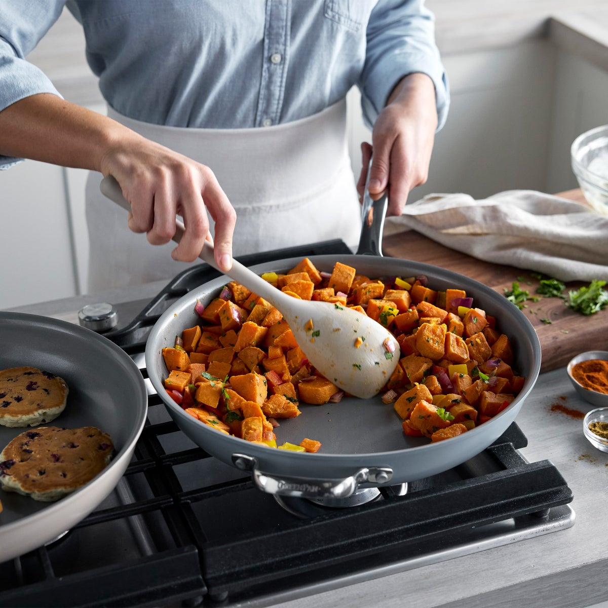 GreenPan The Big Fry 14” Pan with Helper Handle