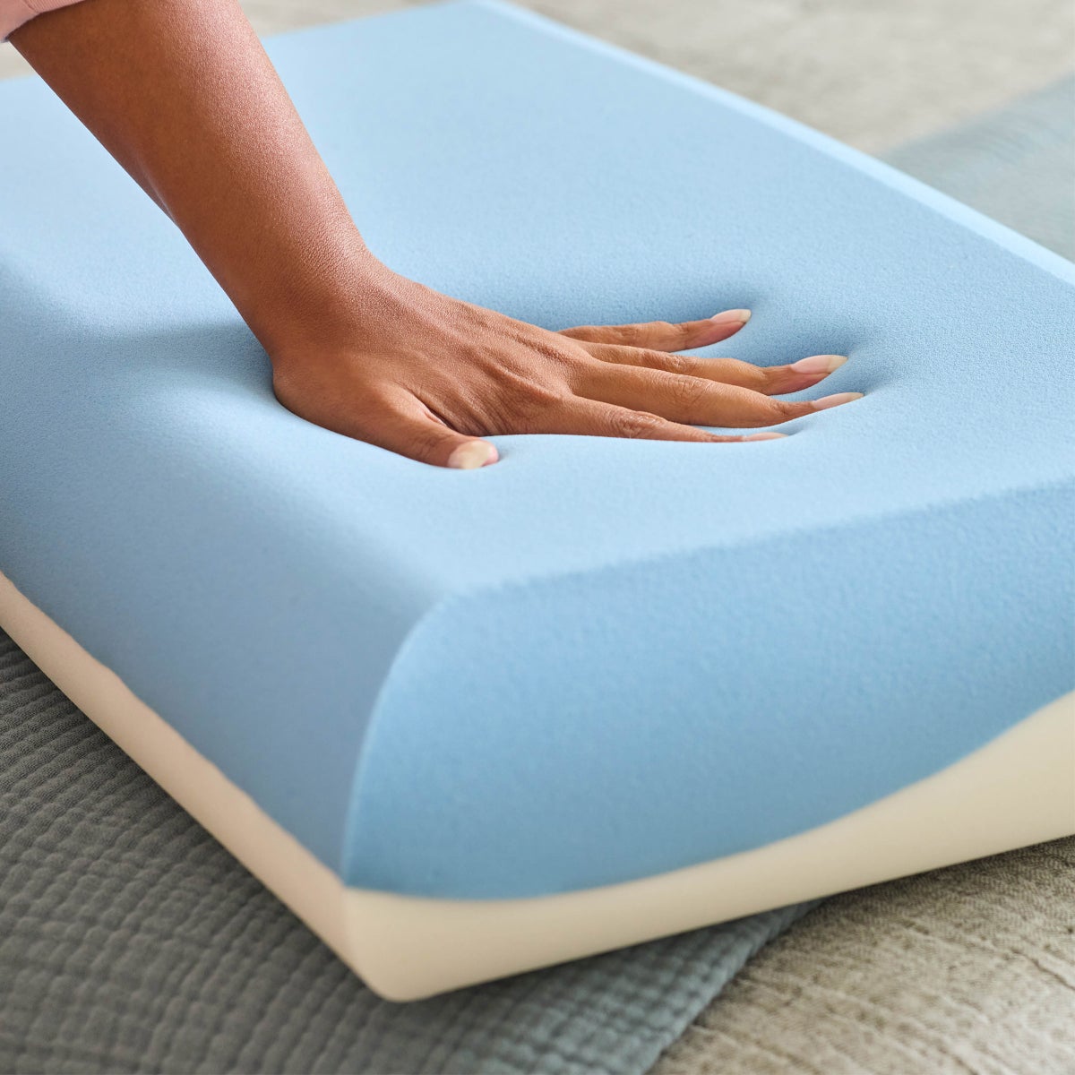 Sealy Posturepedic Dual Support Memory Foam Pillow