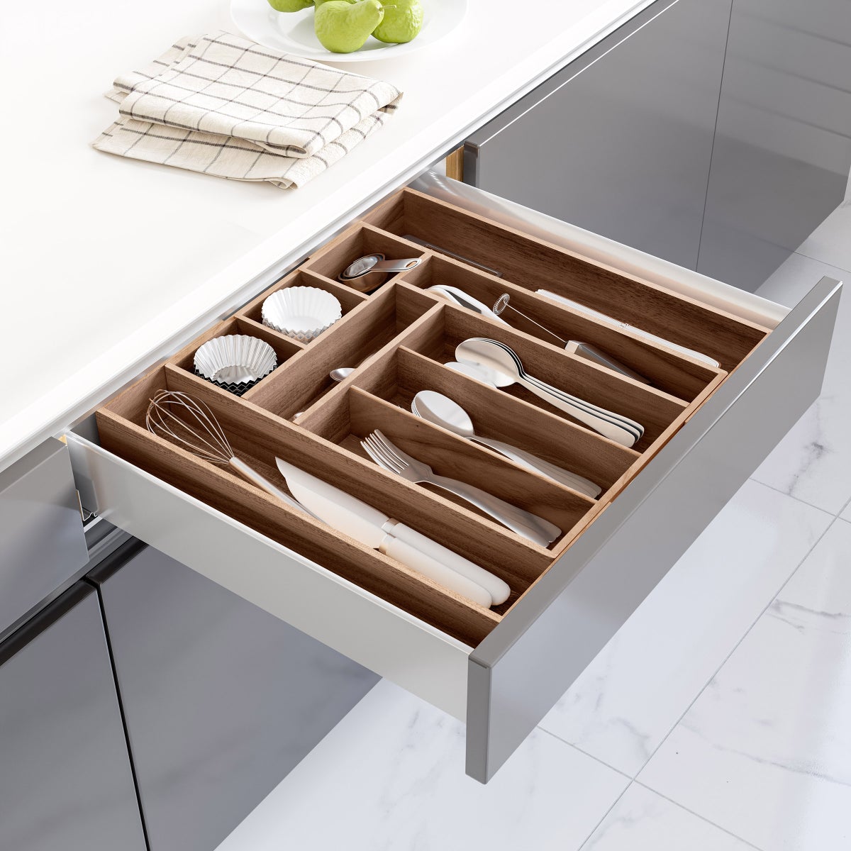 Seville Classics 4-piece Acacia Expandable Drawer Organizer