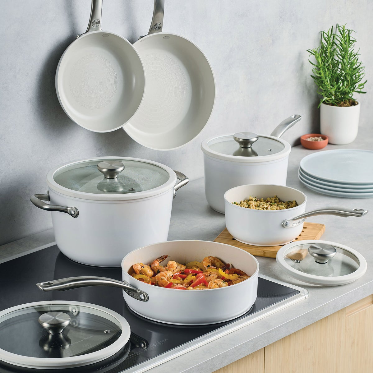 NEW - Circulon Halo with LaserDefense 10-piece Ceramic Nonstick Cookware Set