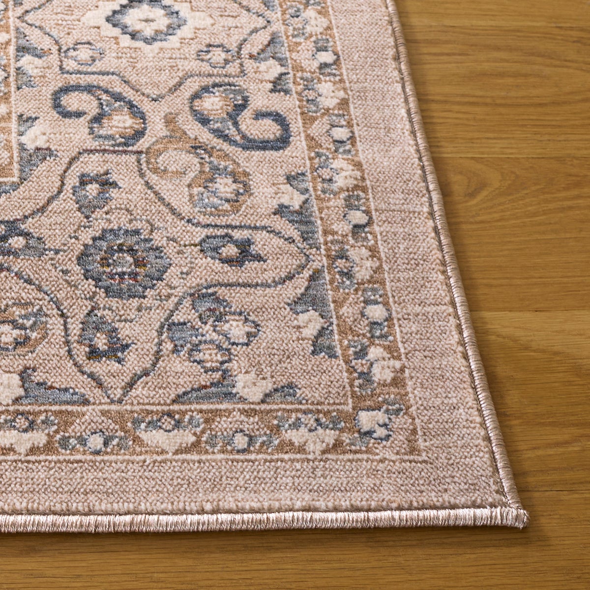 Safavieh Sutton Area Rug, Beige Navy, 9' x 12'
